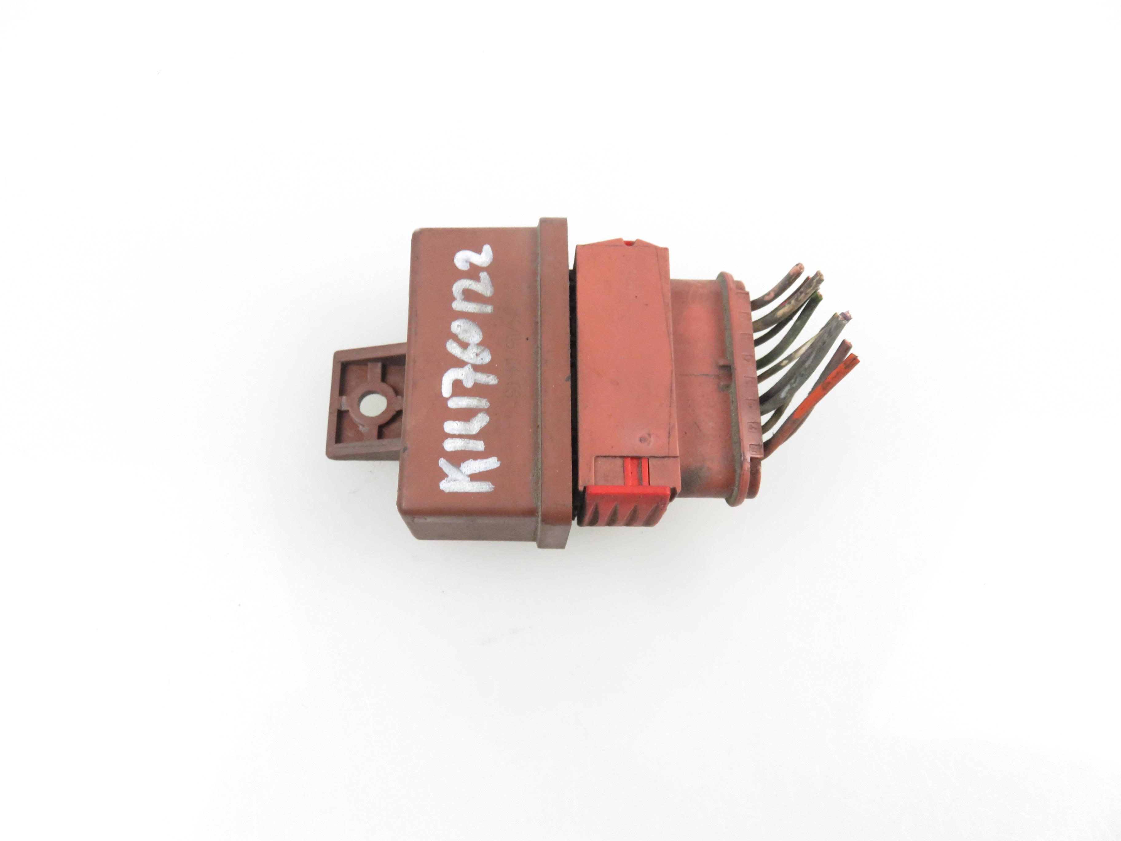 PEUGEOT 607 1 generation (2000-2008) Fuel pump relay 17920929