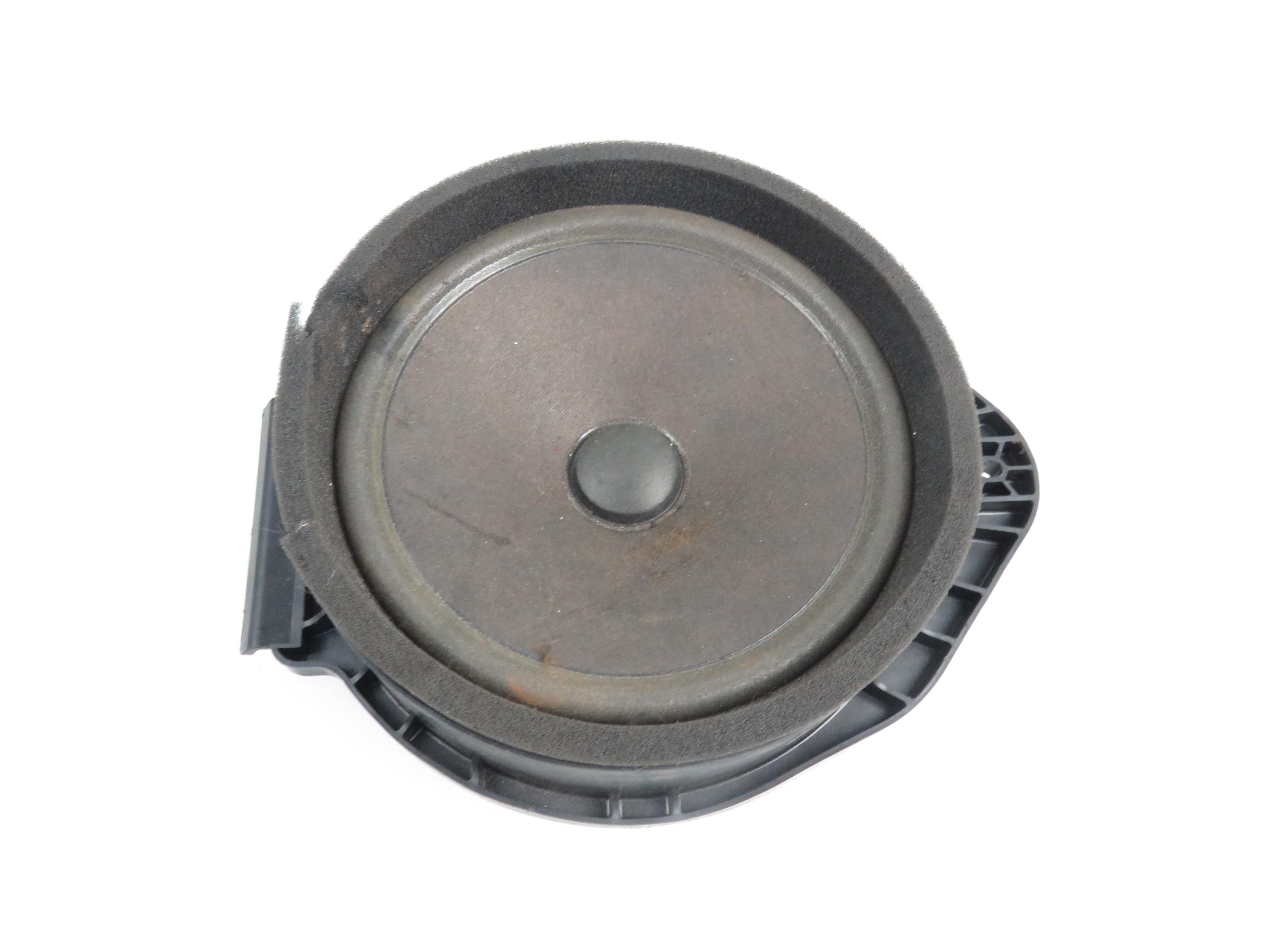 CHEVROLET Malibu 5 generation (2011-2020) Right Side Floor Speaker Woofer 22759390 17832978