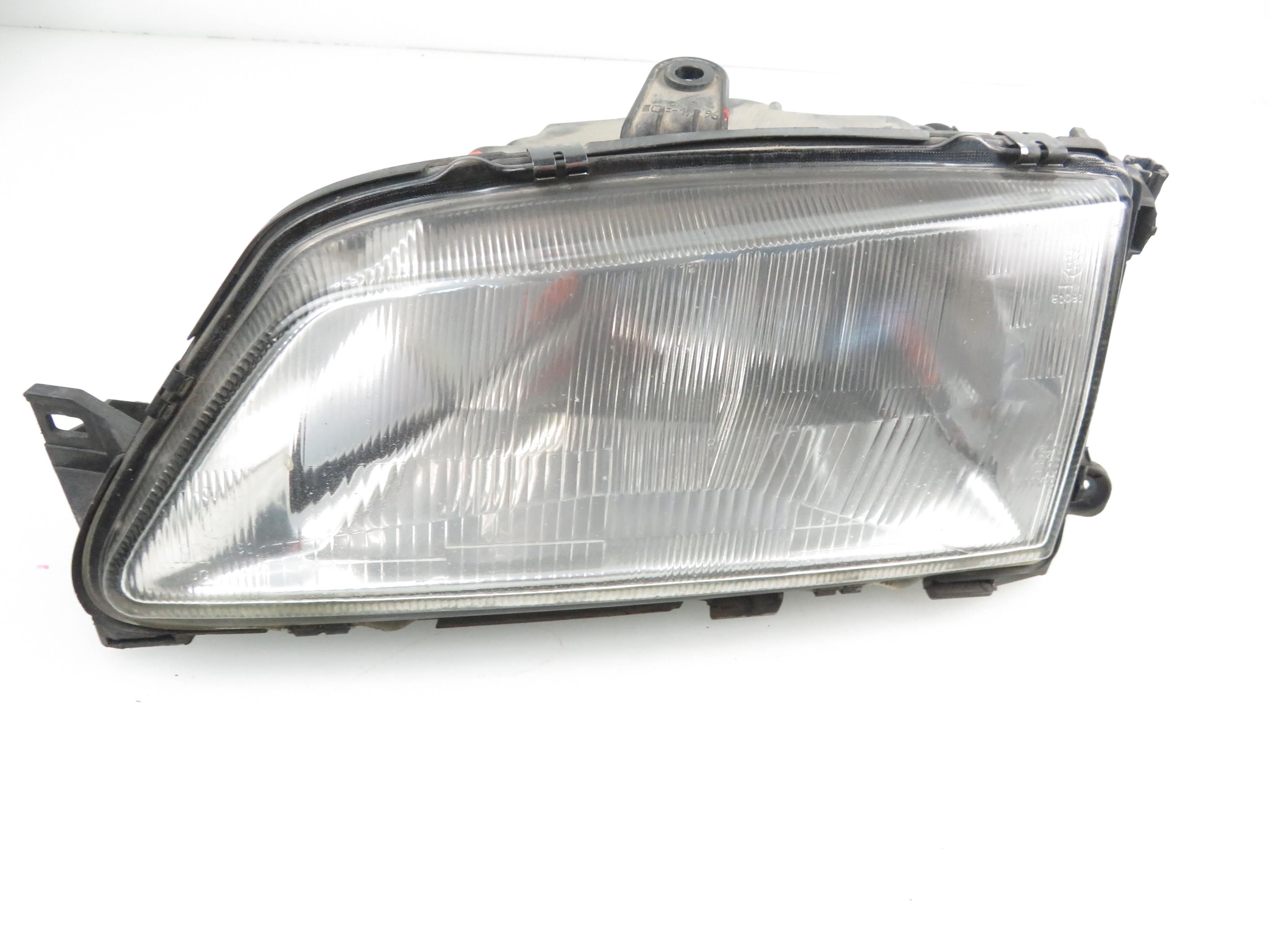 PEUGEOT 306 1 generation (1993-2002) Front Left Headlight 17920694