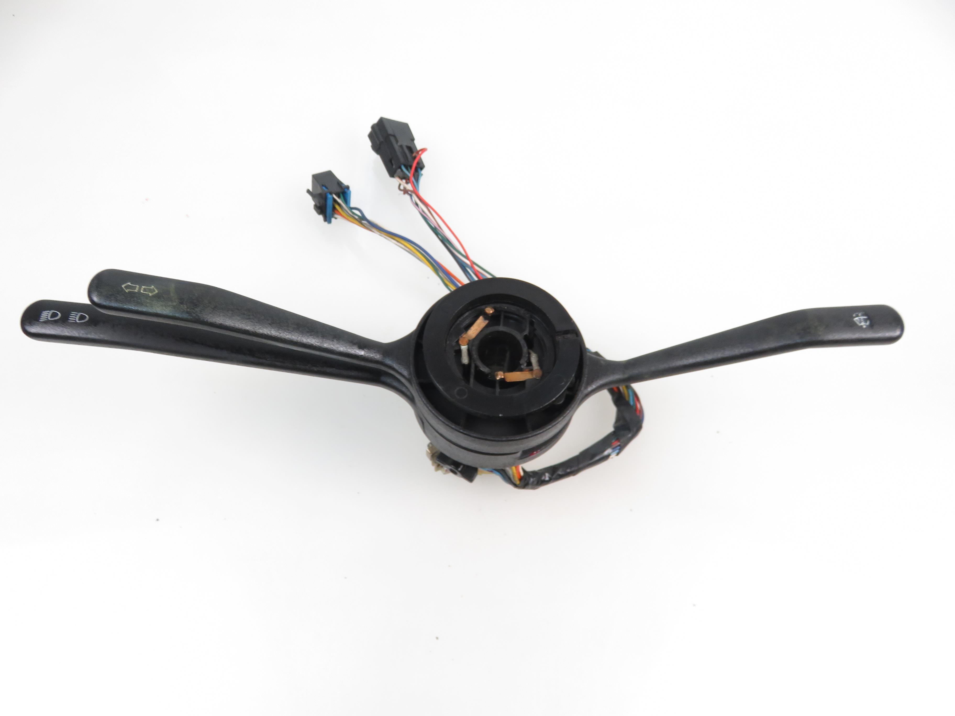 VOLKSWAGEN Polo 1 generation (1975-1981) Switches 17975530