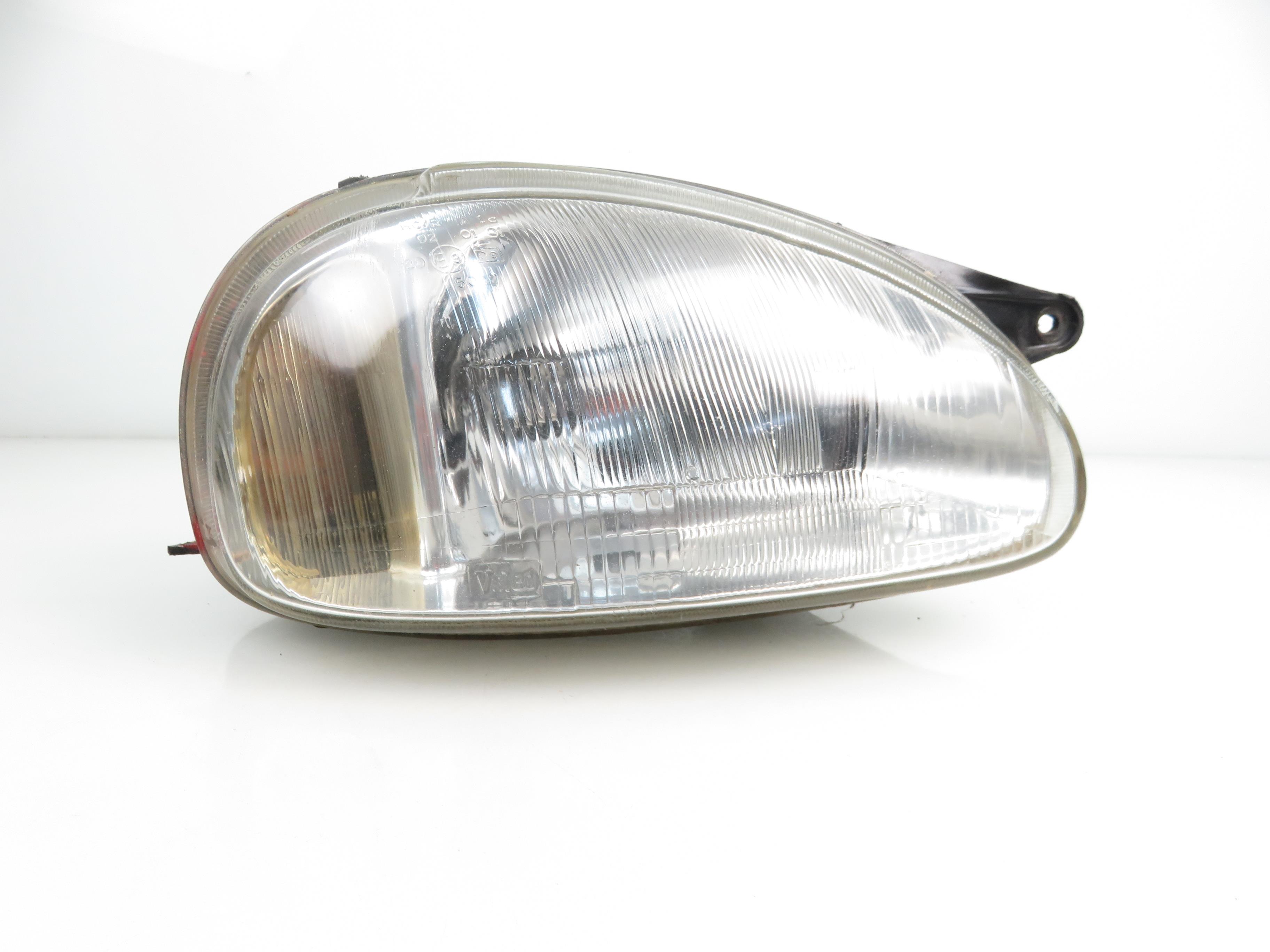 OPEL Corsa B (1993-2000) Front Right Headlight 17954181