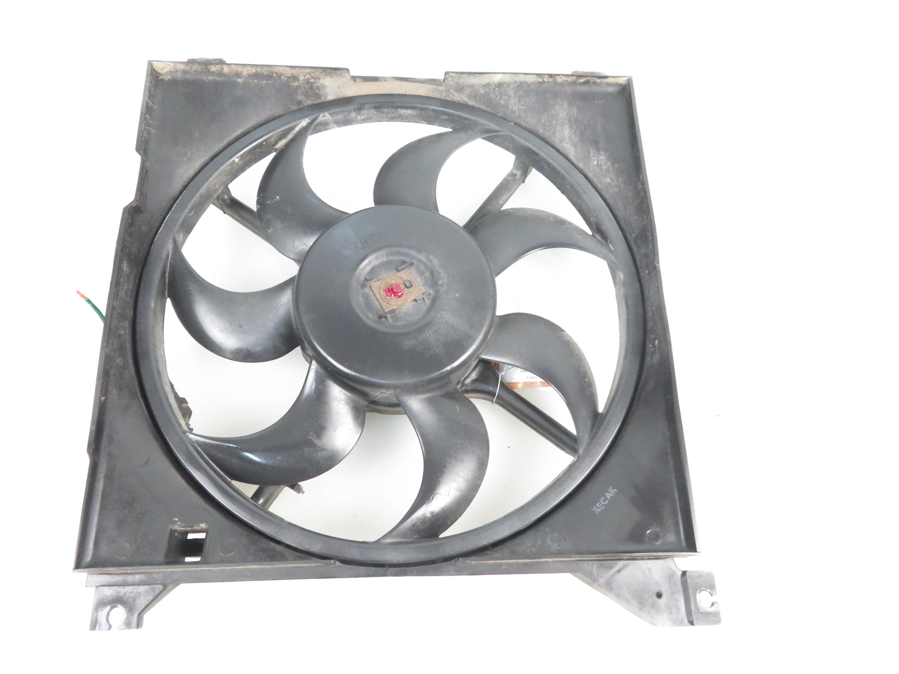 HYUNDAI Santa Fe SM (2000-2013) Ventilator unitate de control al motorului 2538626200 17853918