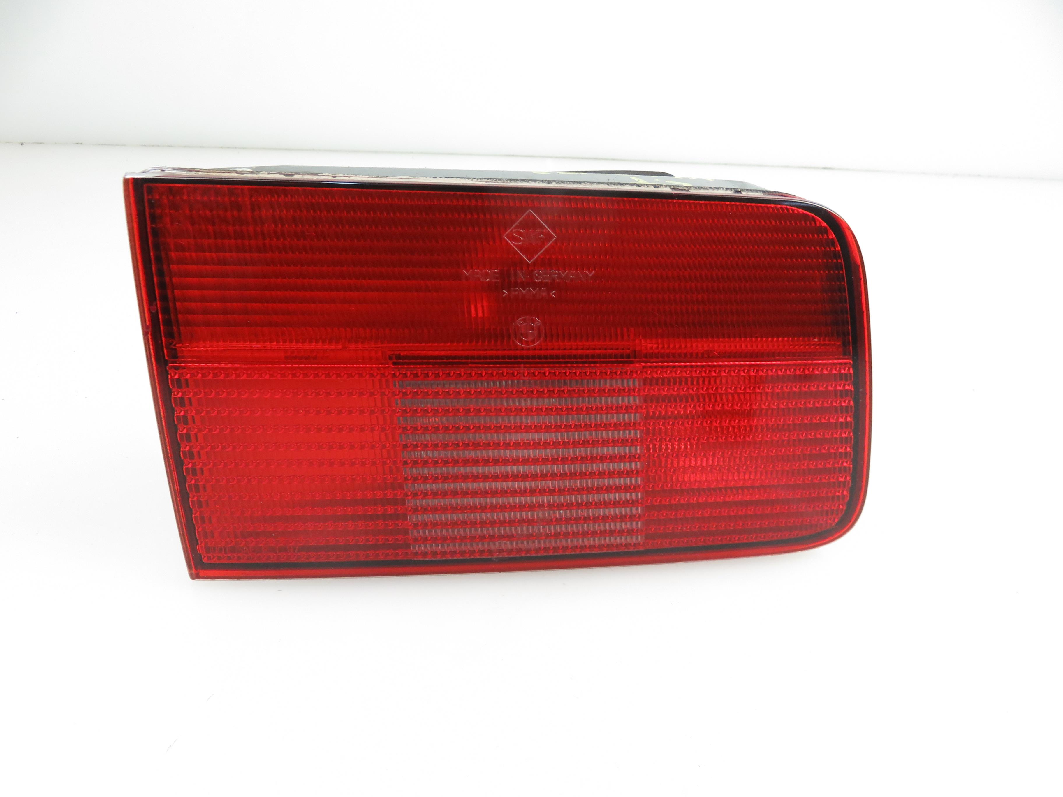 BMW 5 Series E39 (1995-2004) Rear Left Taillight 8361673 21857908