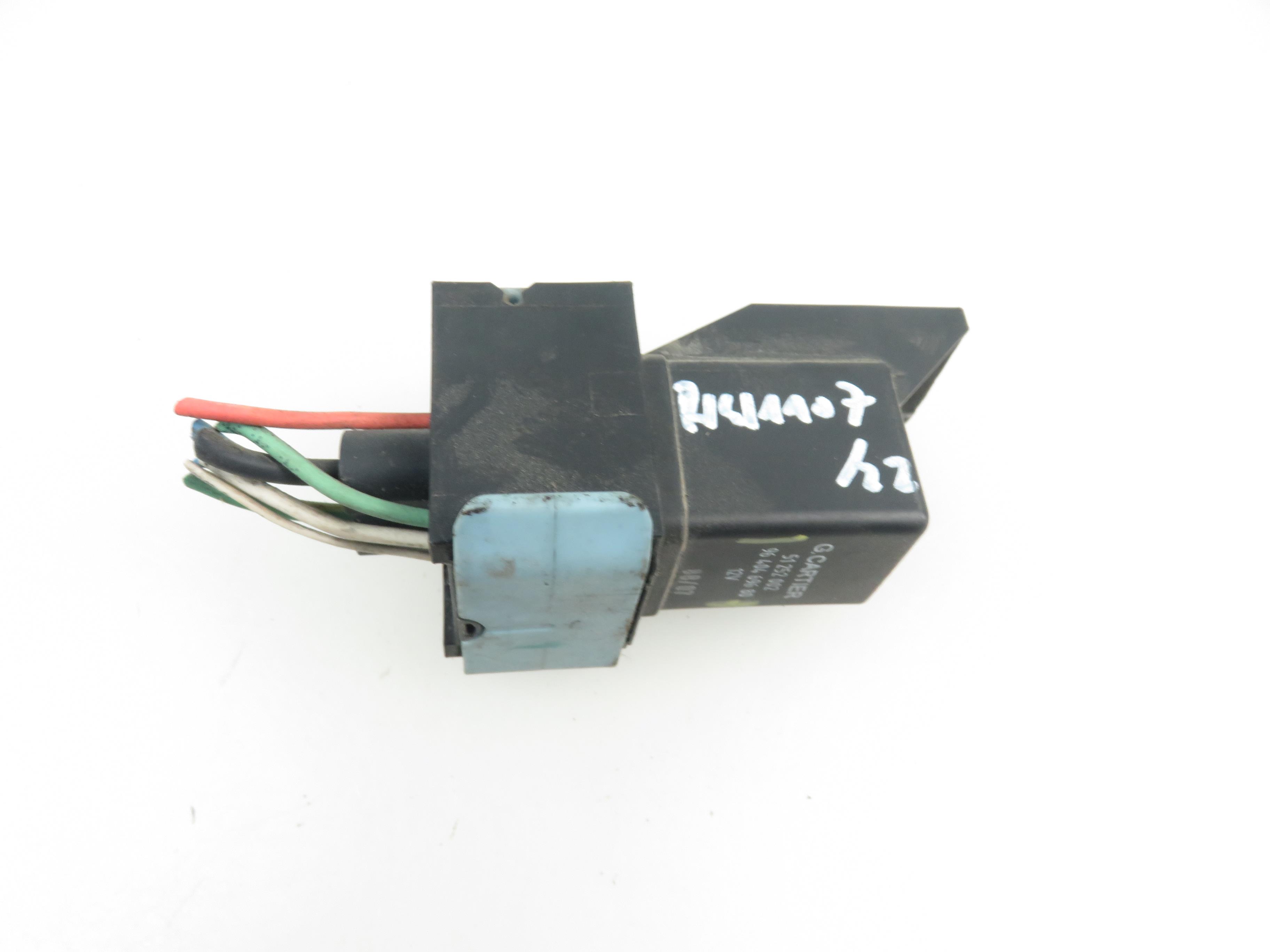 PEUGEOT 307 1 generation (2001-2008) Relays 9640469680 17854719