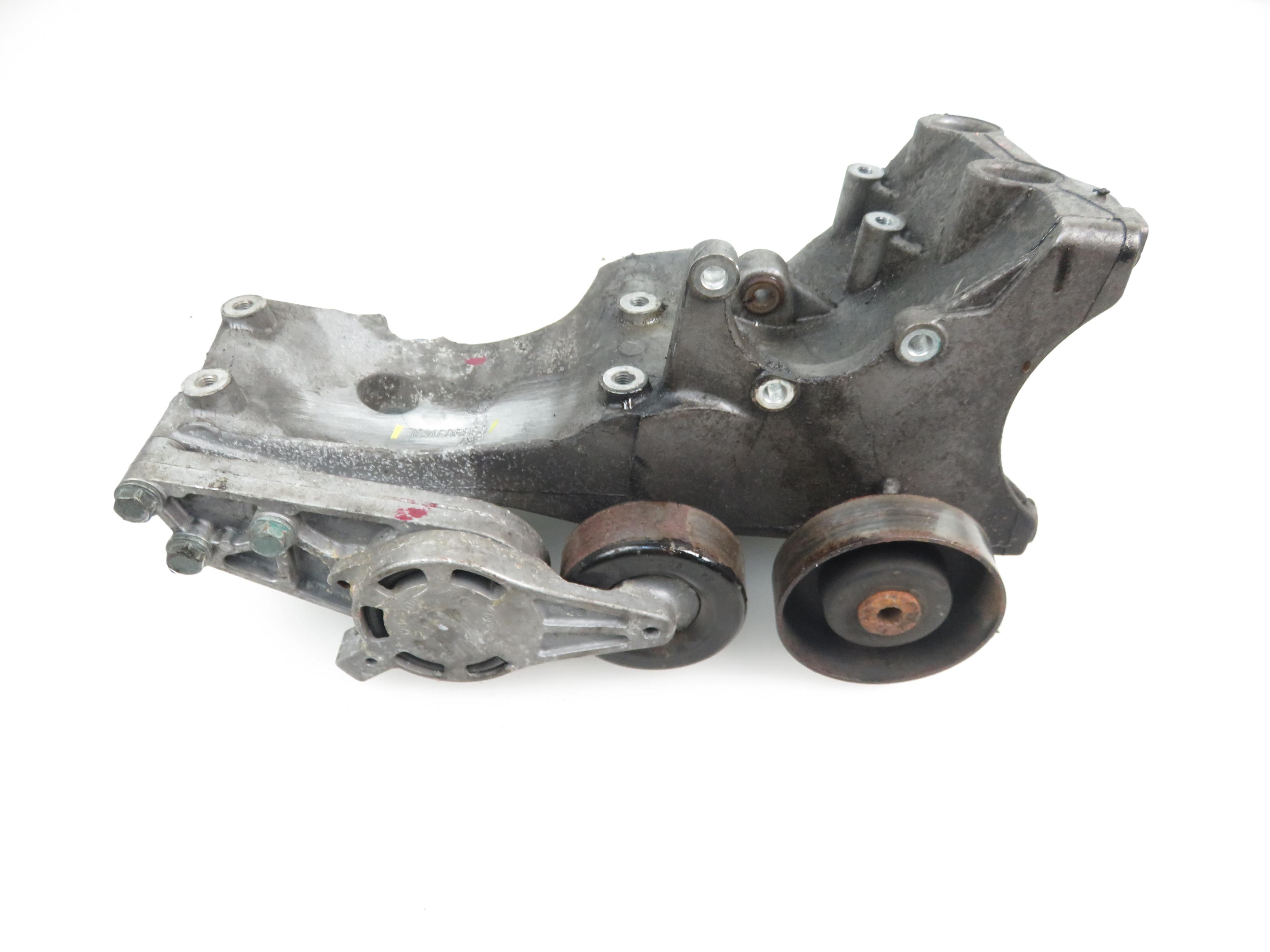 AUDI A4 B6/8E (2000-2005) Кронштейн генератора 06B903143L,06B903133E 21836569