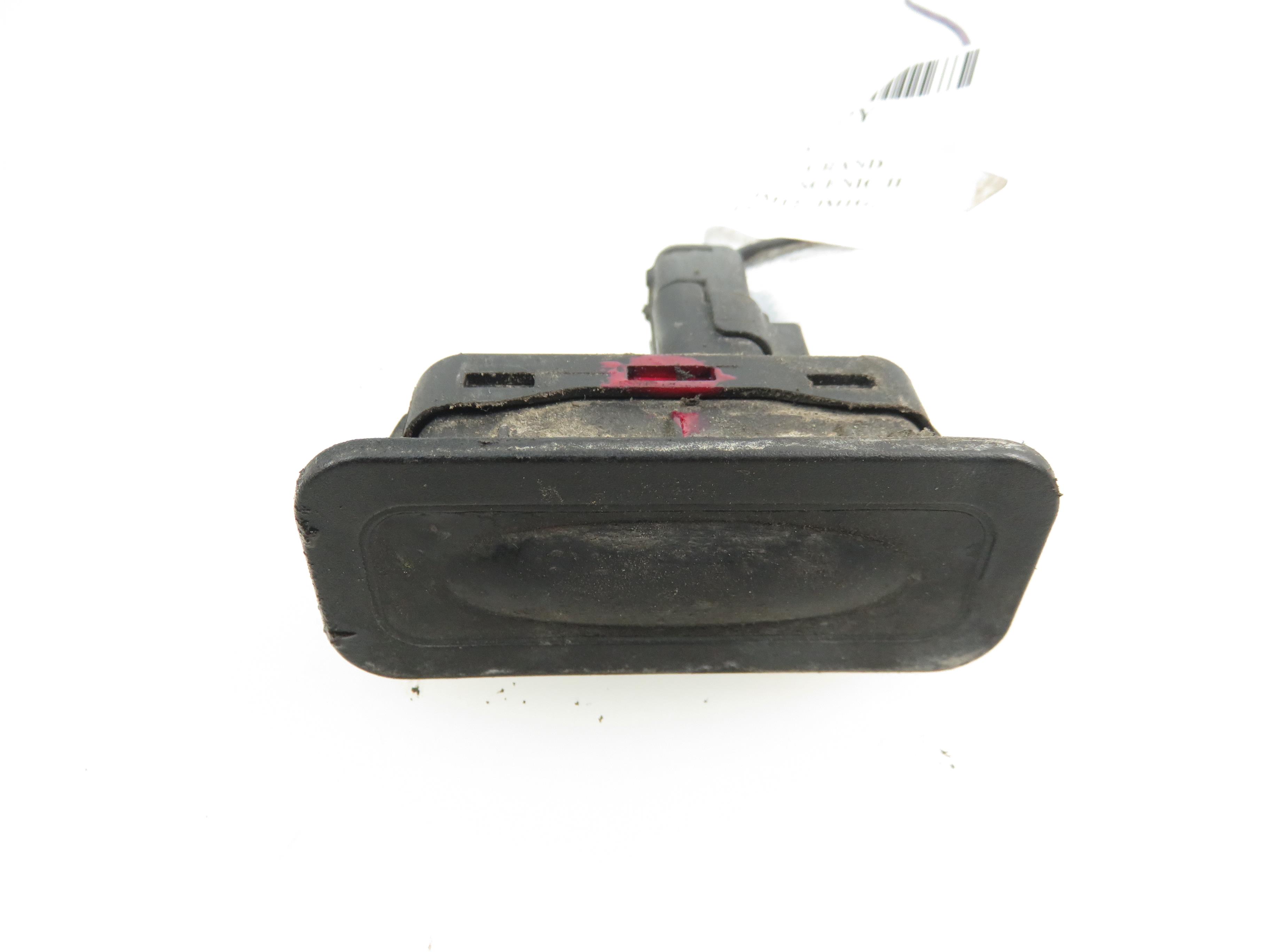 RENAULT Scenic 2 generation (2003-2010) Кнопка открывания задней крышки 8200076256B 17852174