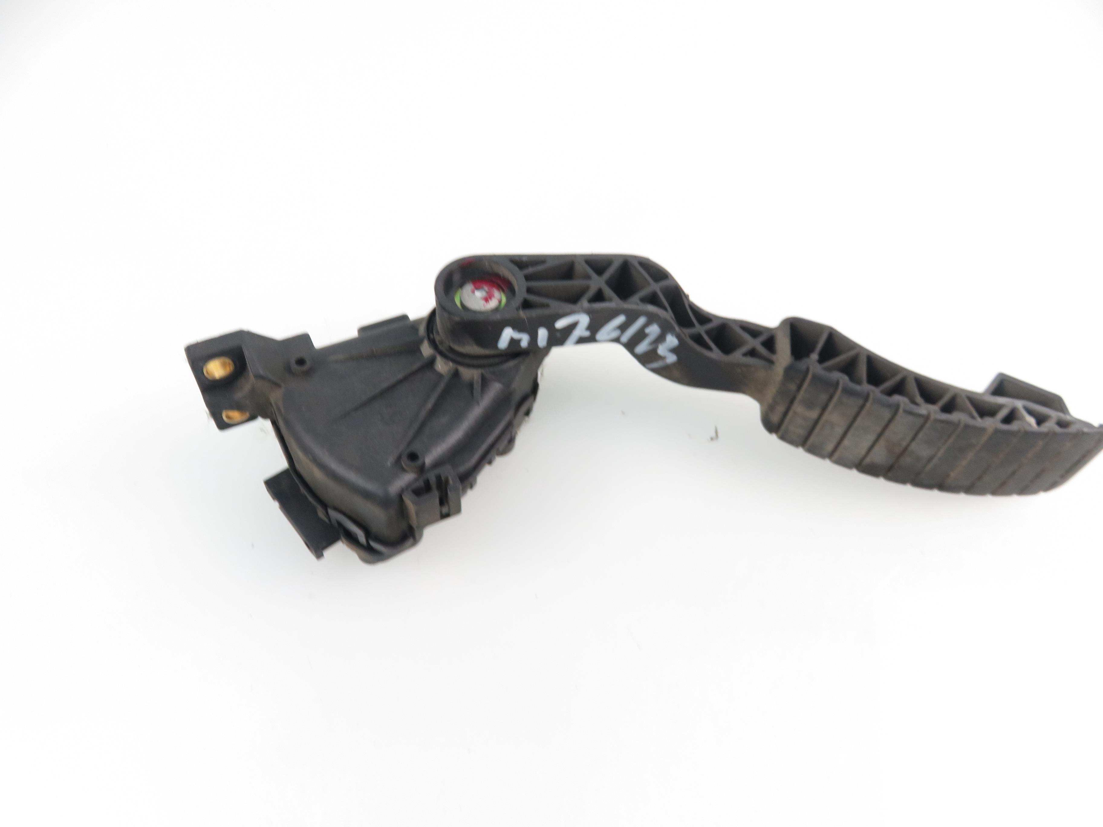 RENAULT Laguna 1 generation (1993-2001) Throttle Pedal 8200003392, 6PV00811901 17851946