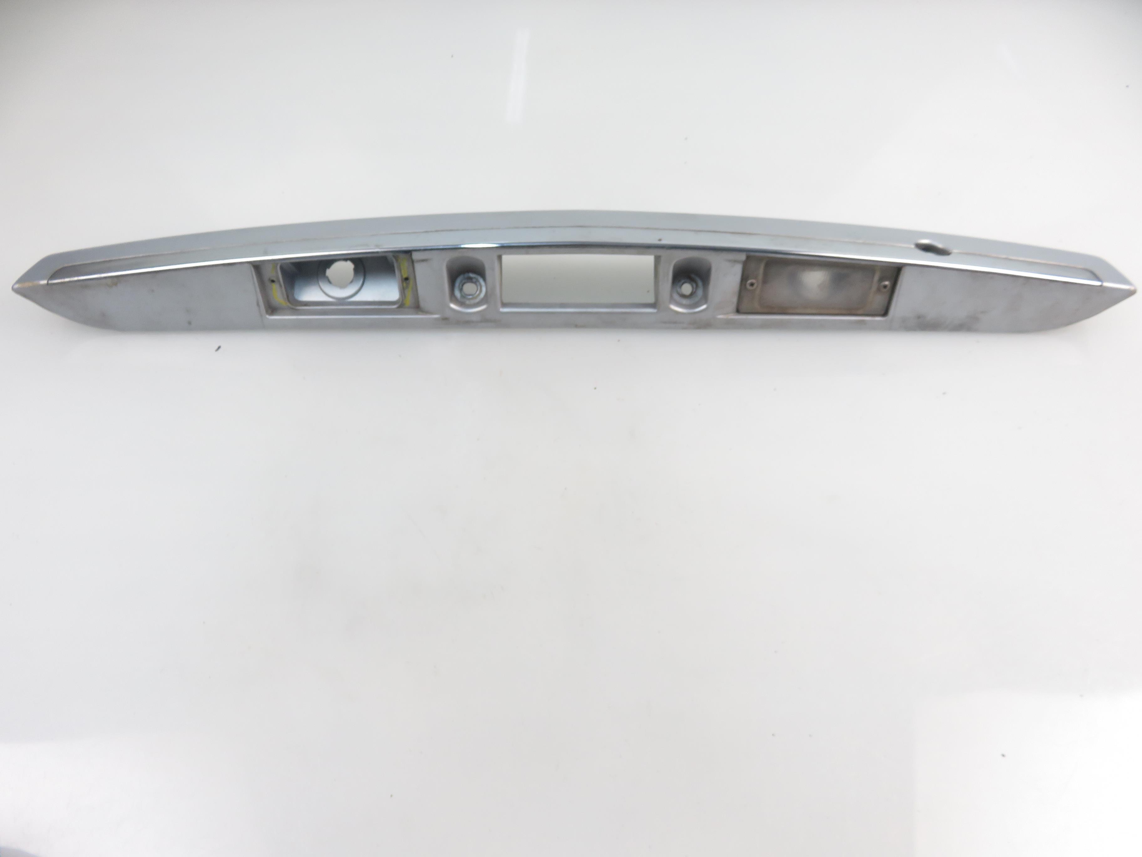 KIA Sorento 1 generation (2002-2011) Tailgate Handle 925003E1 22022338