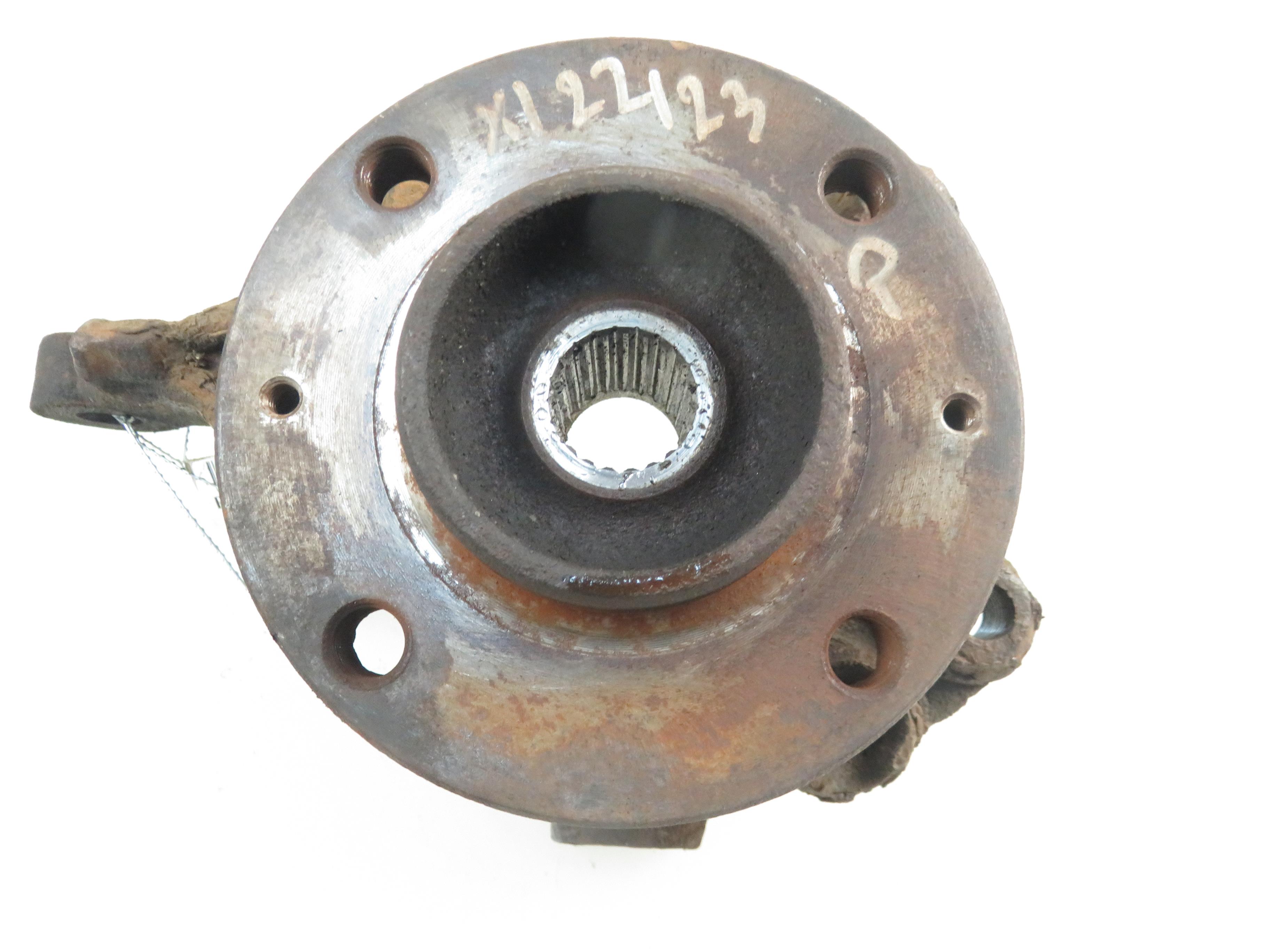 CITROËN C3 1 generation (2002-2010) Front Right Wheel Hub 21860548