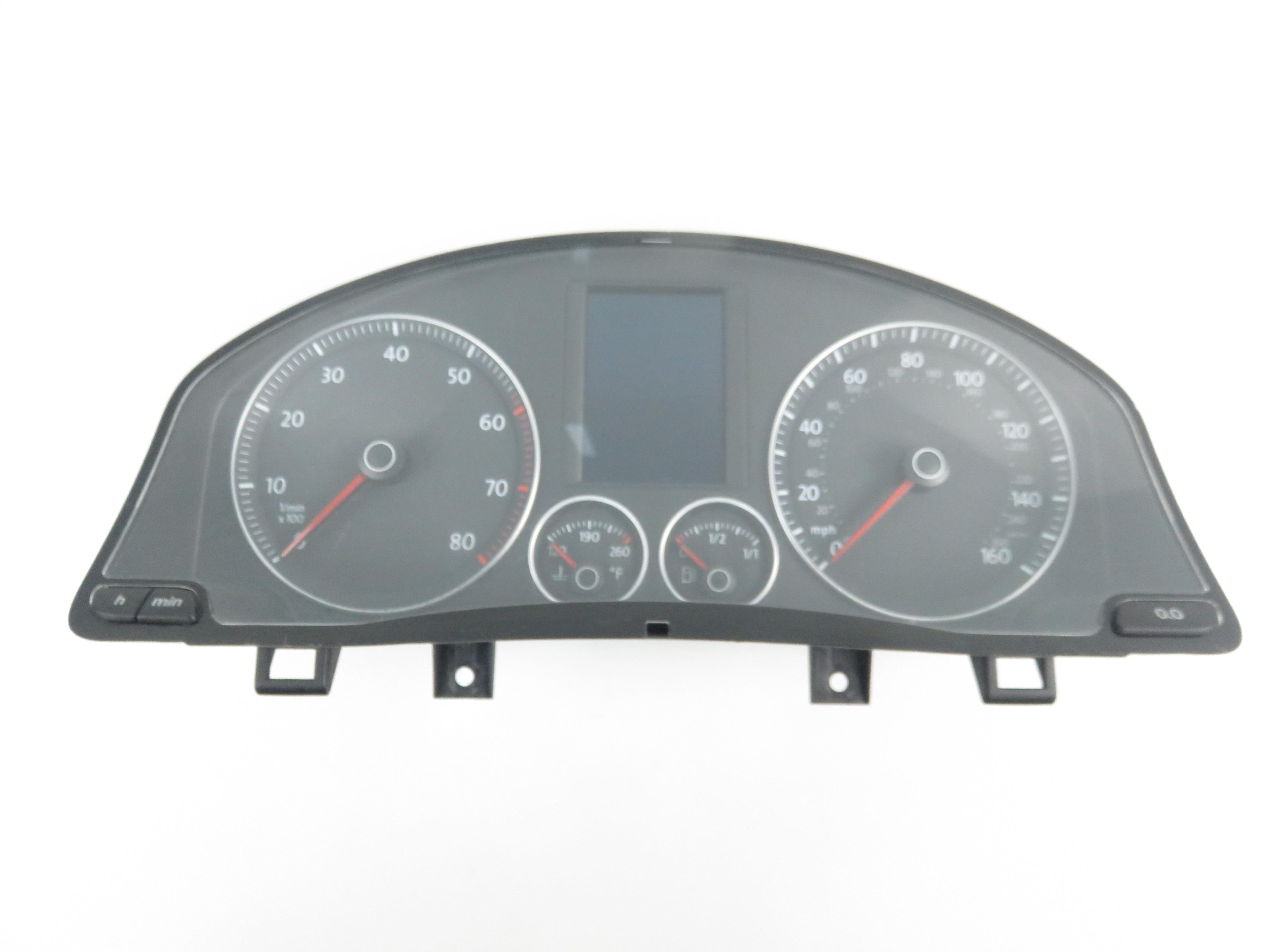 VOLKSWAGEN Jetta 4 generation (1999-2005) Speedometer 1K0920971C, A2C53084348 21931610