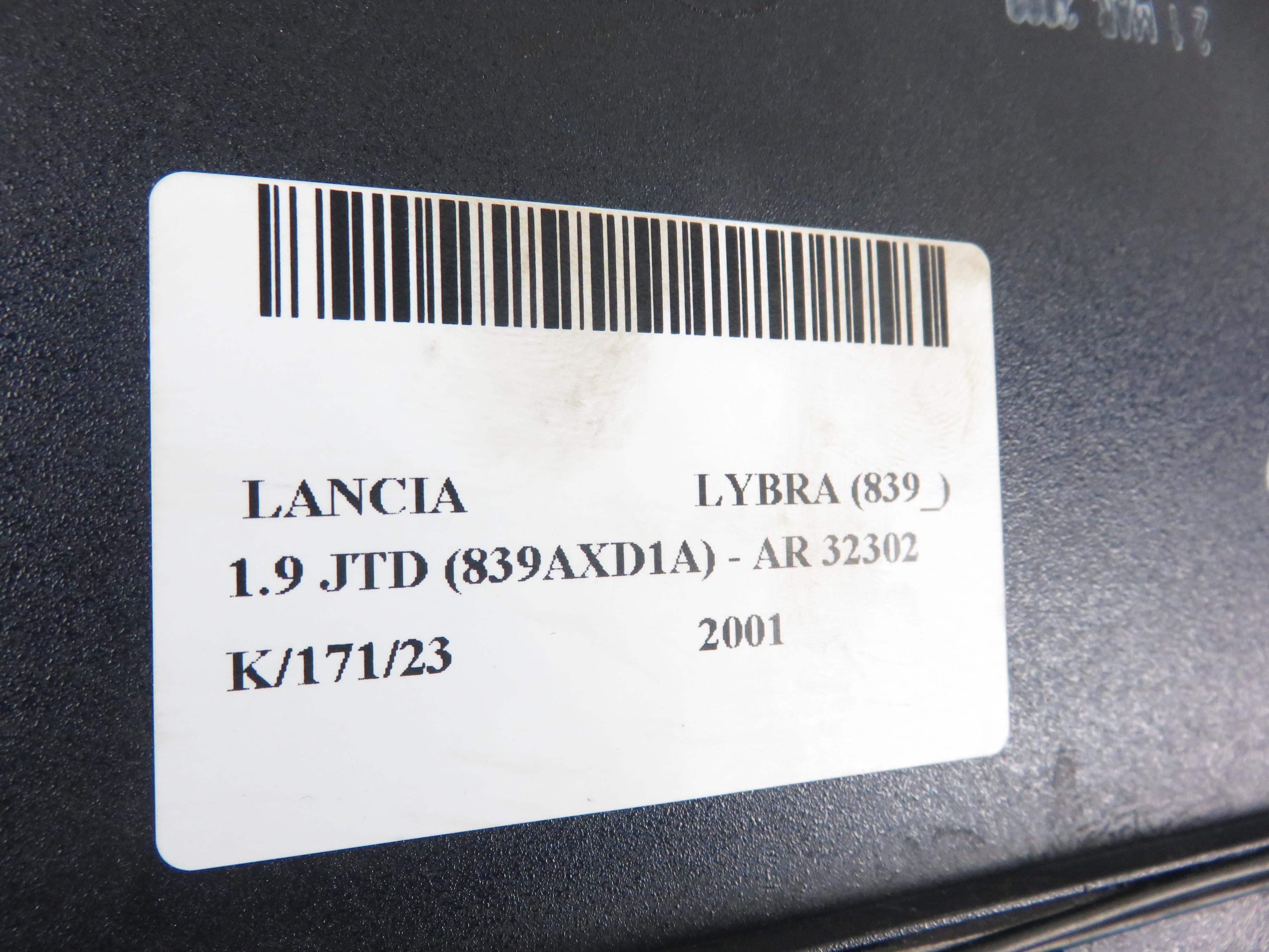 LANCIA Lybra 1 generation (1999-2006) Galinio dangčio (bagažinės) rankena 735254905 22024483