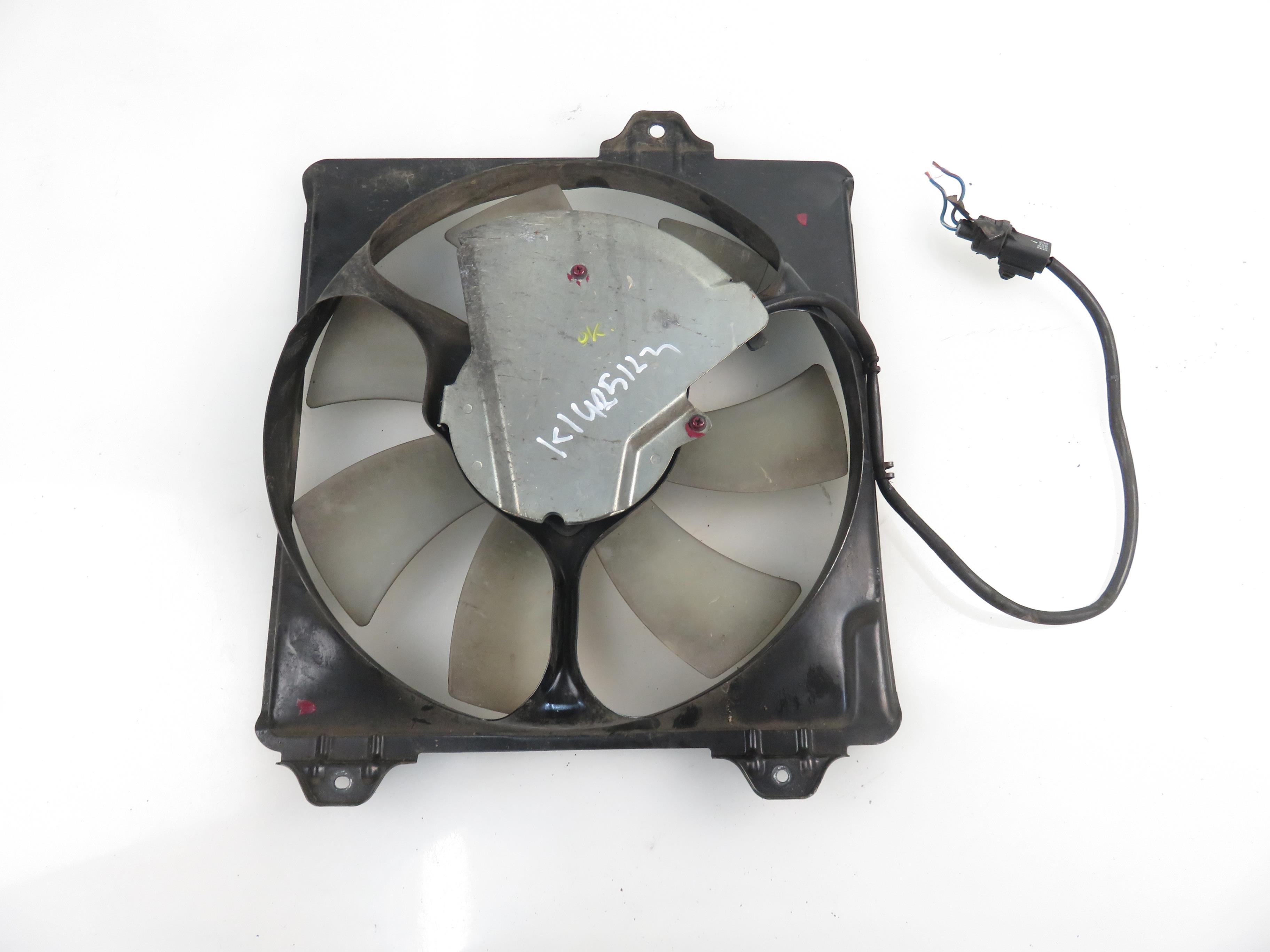 TOYOTA RAV4 2 generation (XA20) (2000-2006) Ventilator unitate de control al motorului 21228849