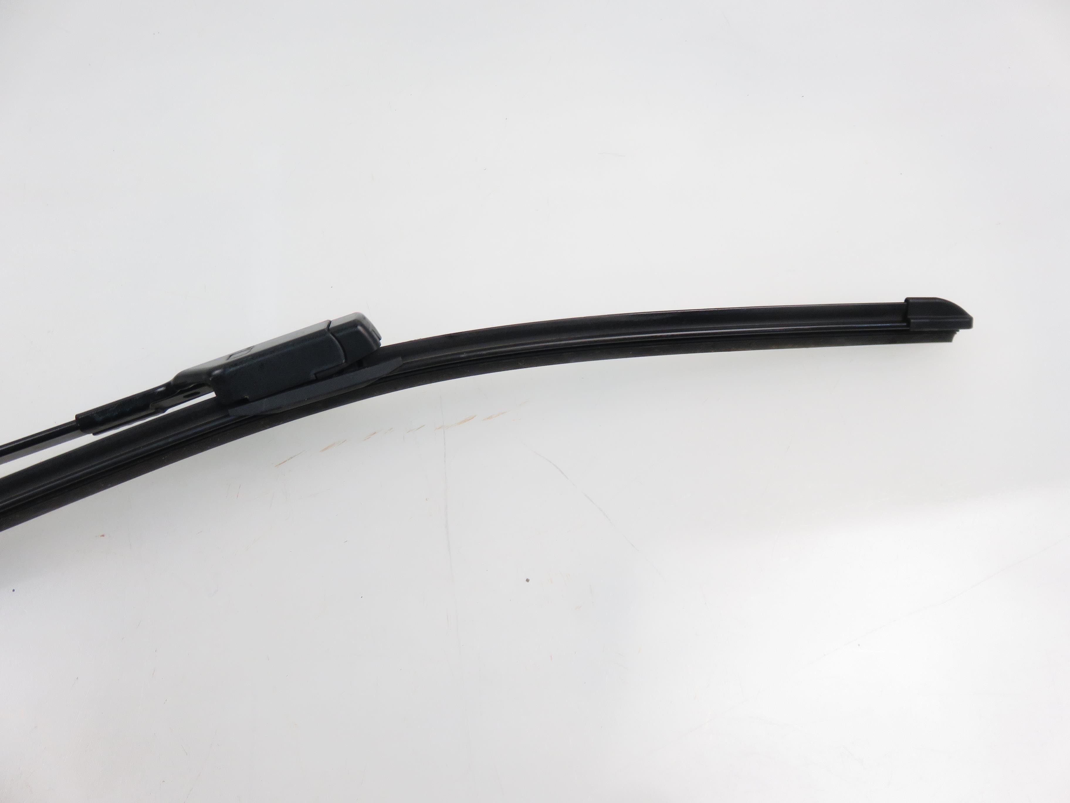 VOLVO V60 1 generation (2010-2020) Viskerarmer foran 30753505 20240822