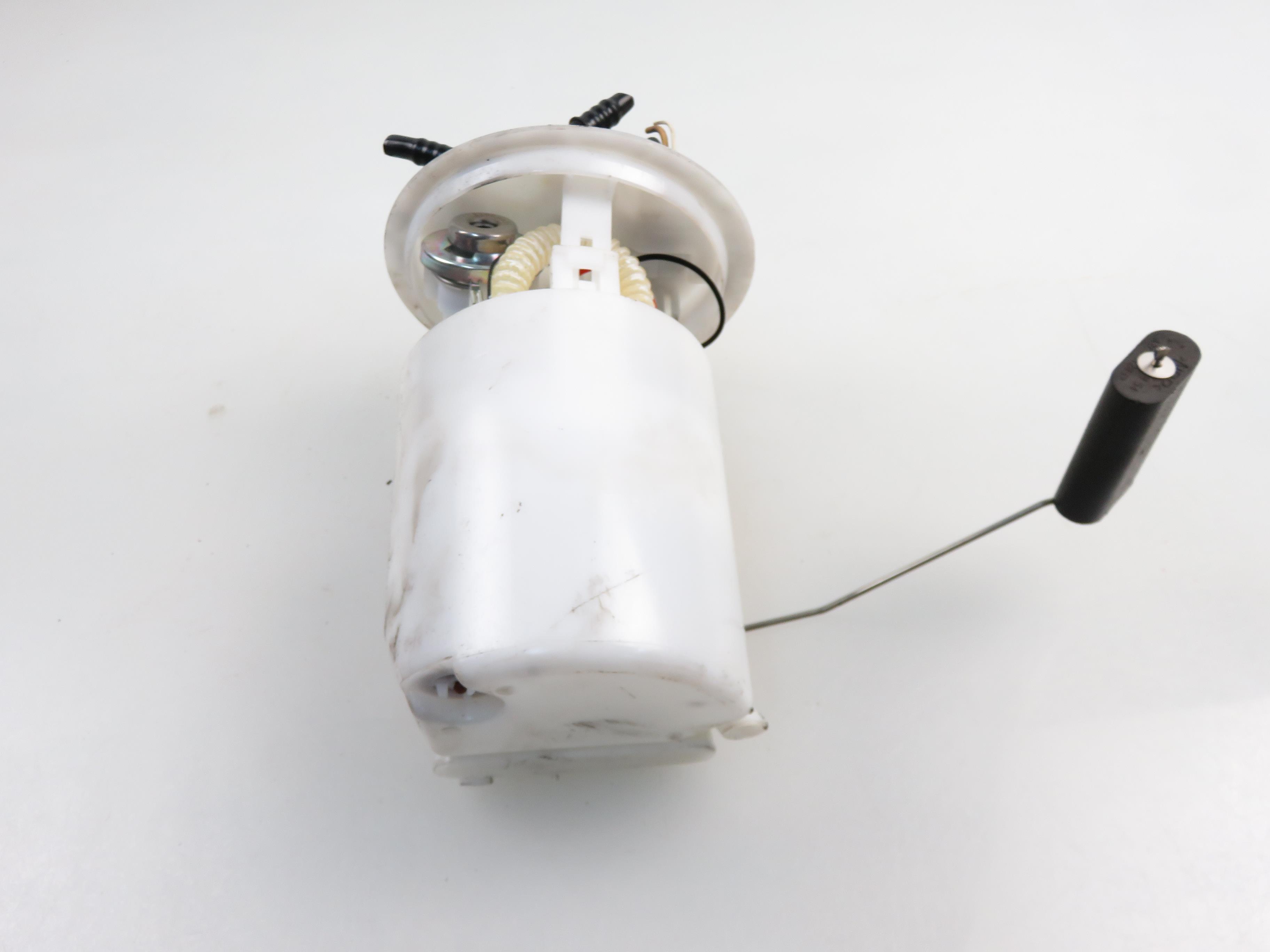 RENAULT Clio 2 generation (1998-2013) Fuel Pump 8400038 21437454