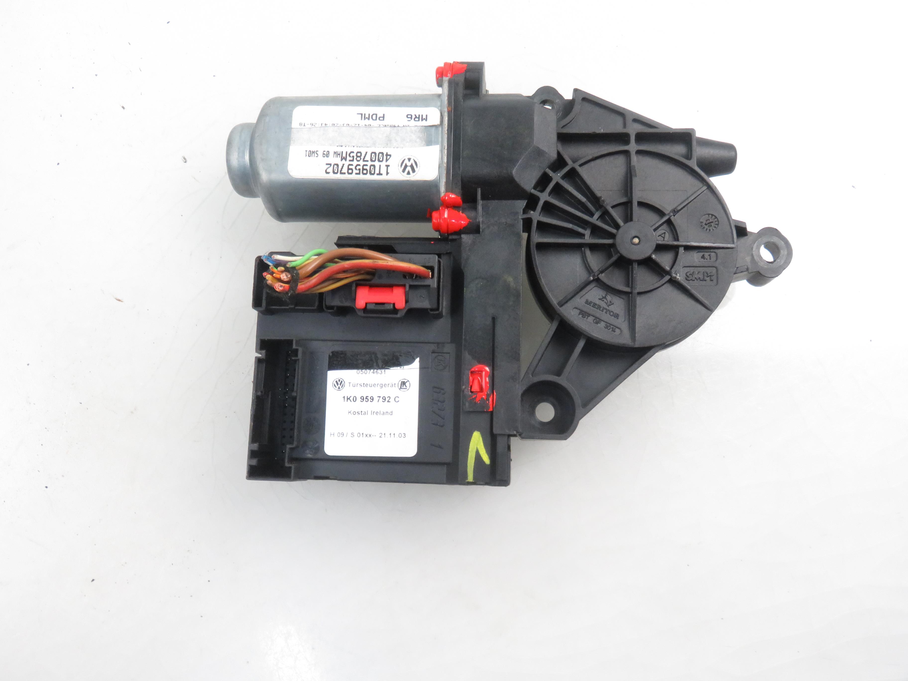 VOLKSWAGEN Touran 1 generation (2003-2015) Front Right Door Window Control Motor 1K0959792C, 1T0959702 21930994