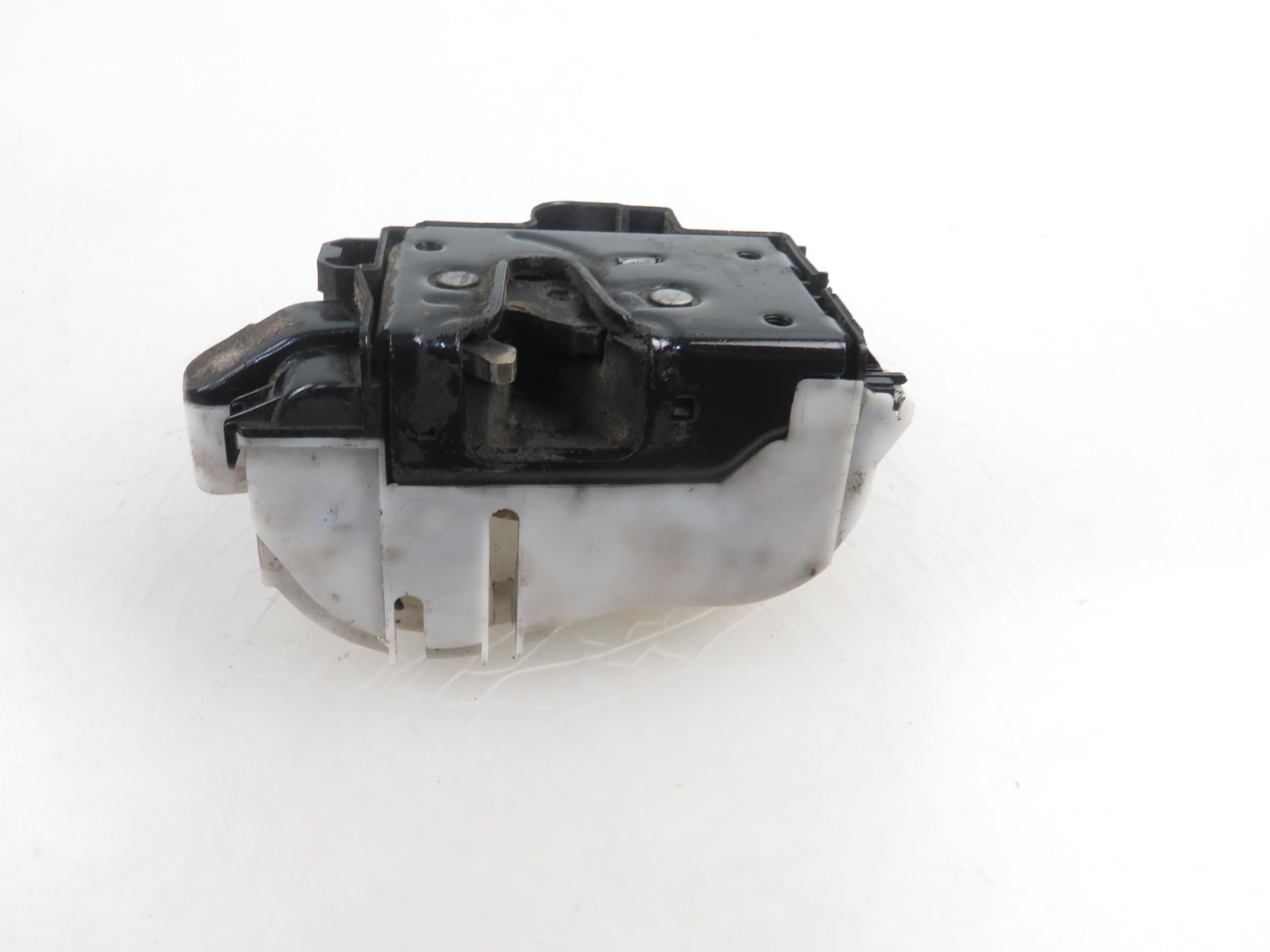 VOLKSWAGEN Polo 3 generation (1994-2002) Serrure de porte avant droite 6N1837016D 21931534