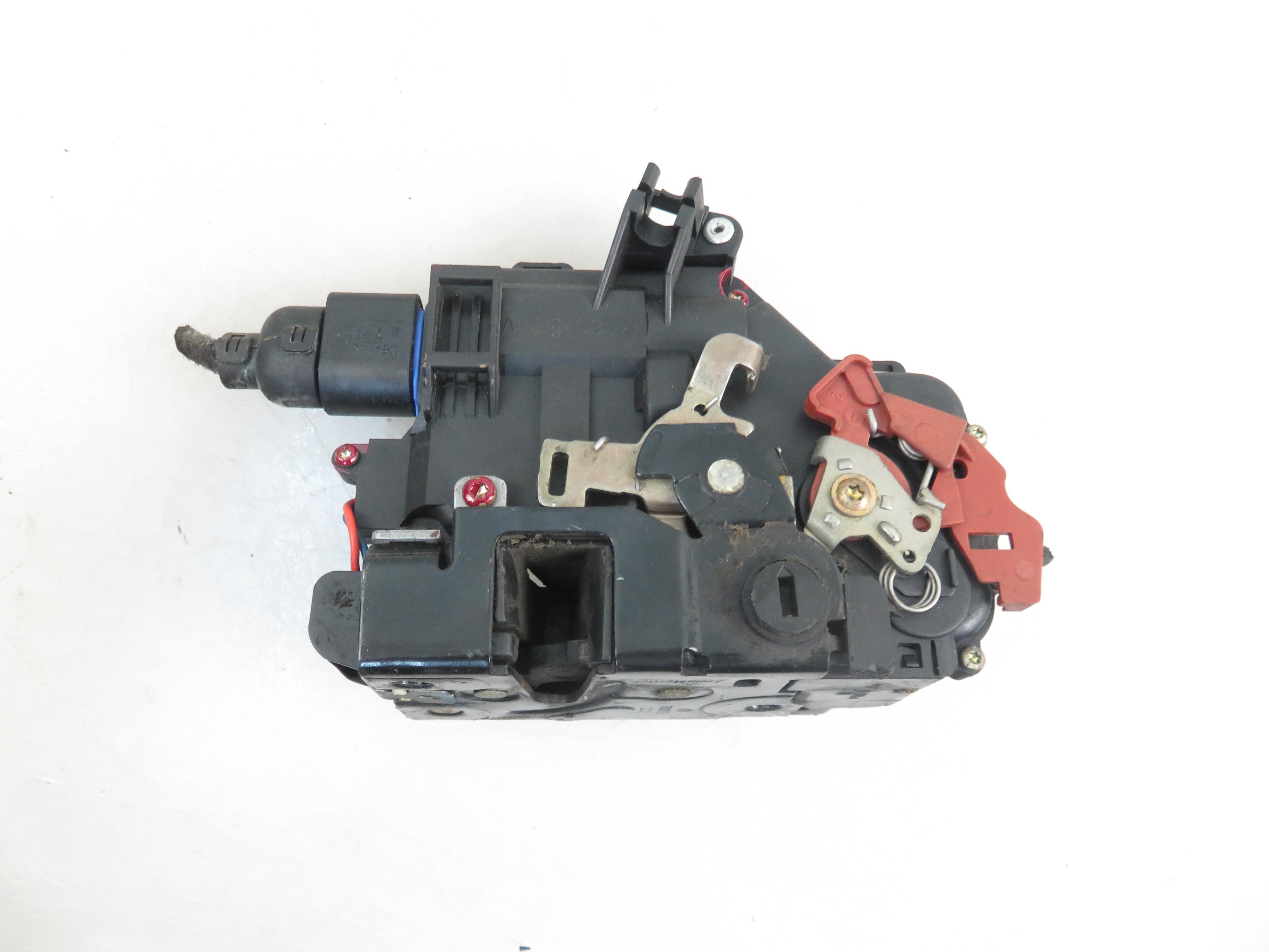 VOLKSWAGEN Touran 1 generation (2003-2015) Rear Right Door Lock 7L0839016 21930937