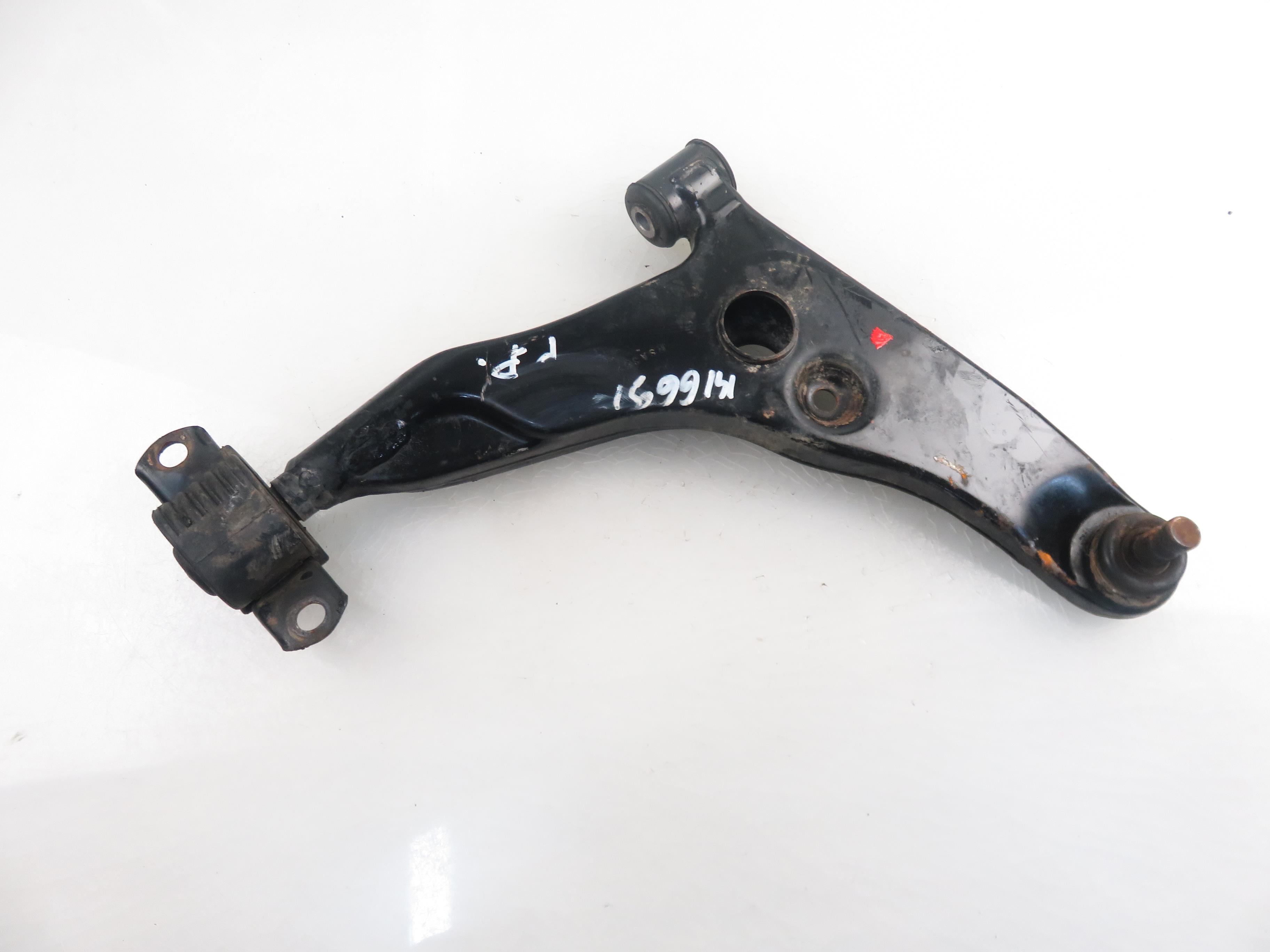 MITSUBISHI Carisma 1 generation (1995-2004) Front Right Arm 20495521