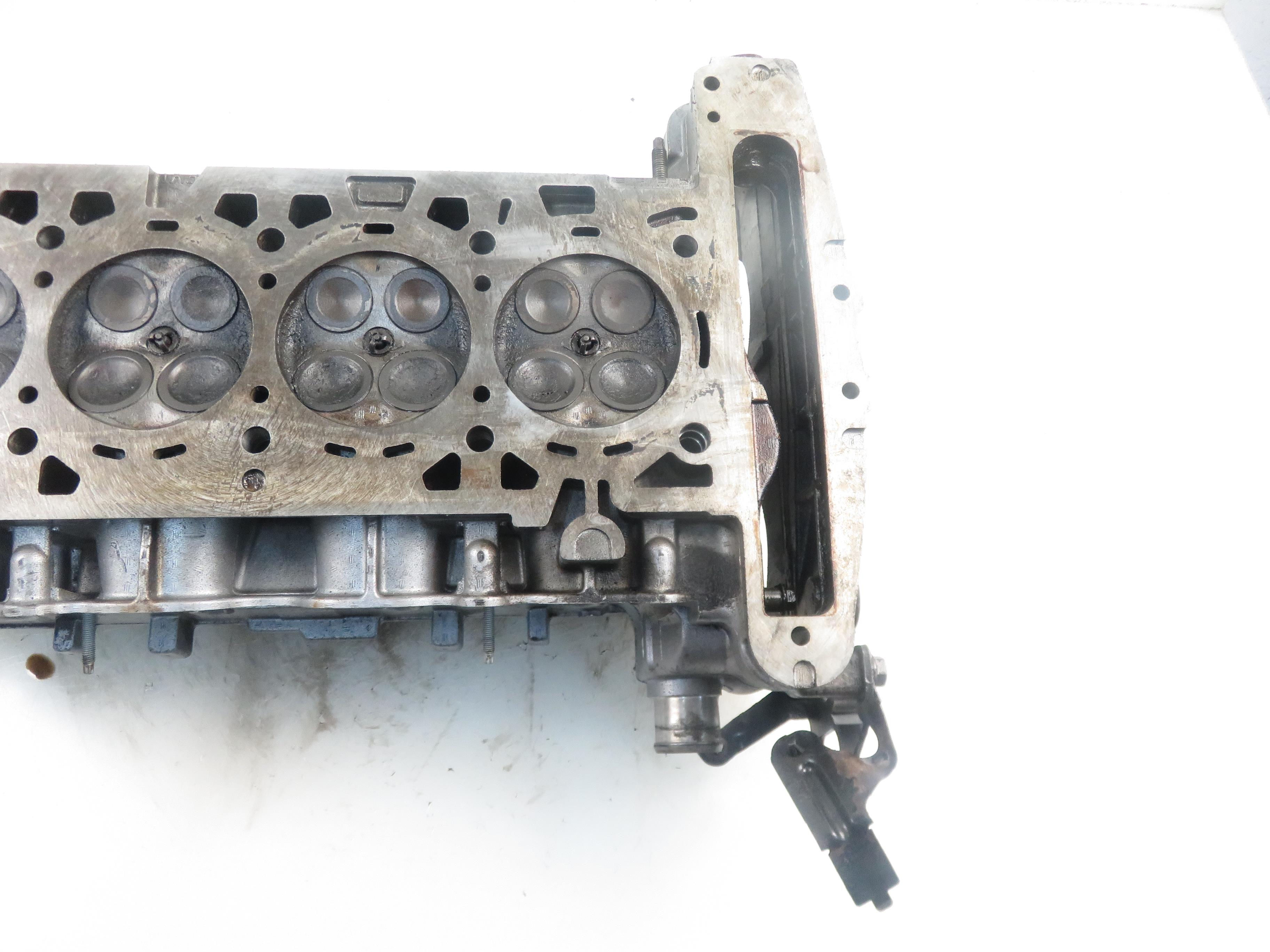 OPEL Vectra C (2002-2005) Chiulasă motor 24462307 20576498