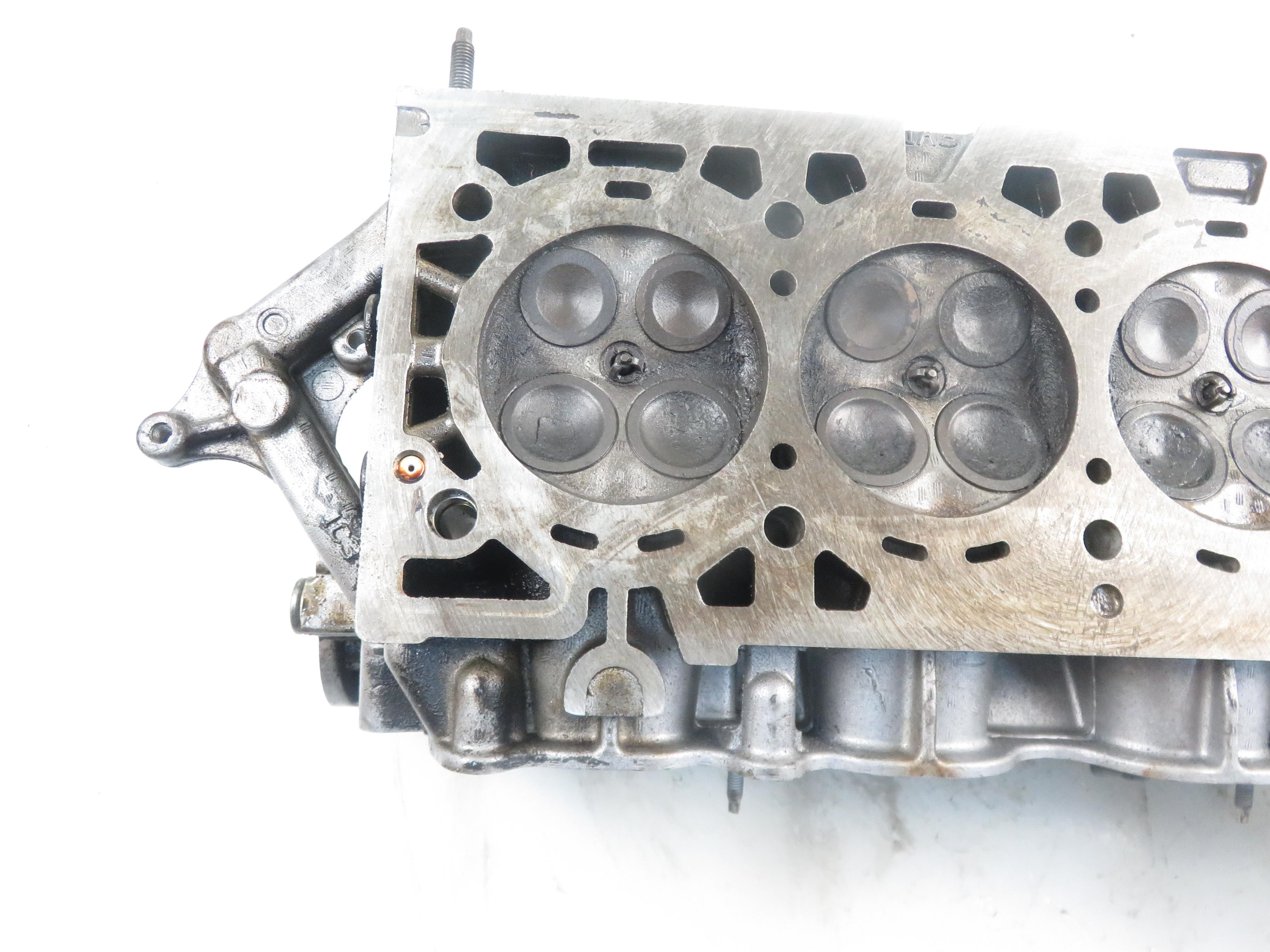 OPEL Vectra C (2002-2005) Chiulasă motor 24462307 20576498