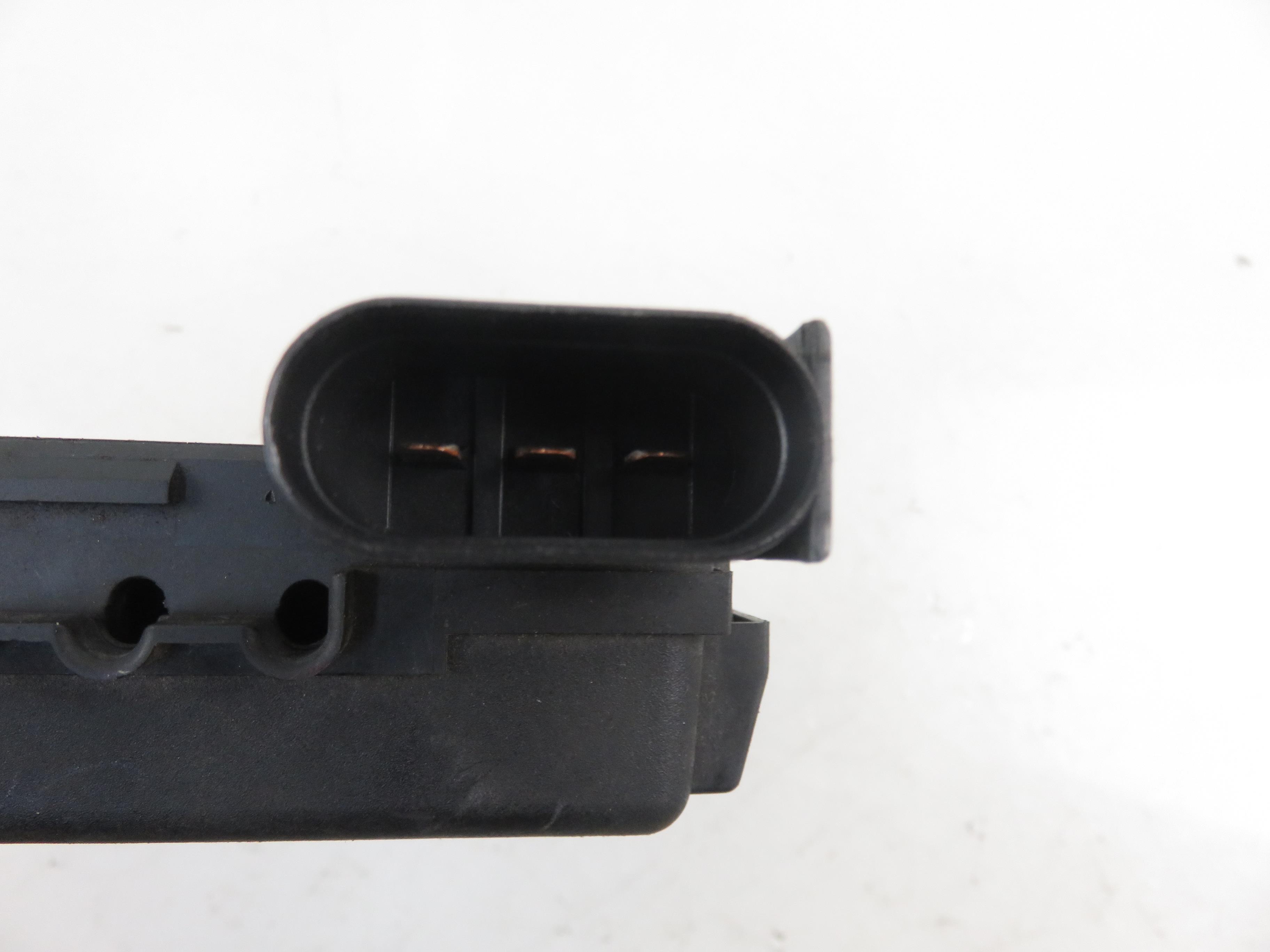 VOLKSWAGEN Golf 4 generation (1997-2006) Safety Battery Terminal (SBK) 1J0937550AG 21930830