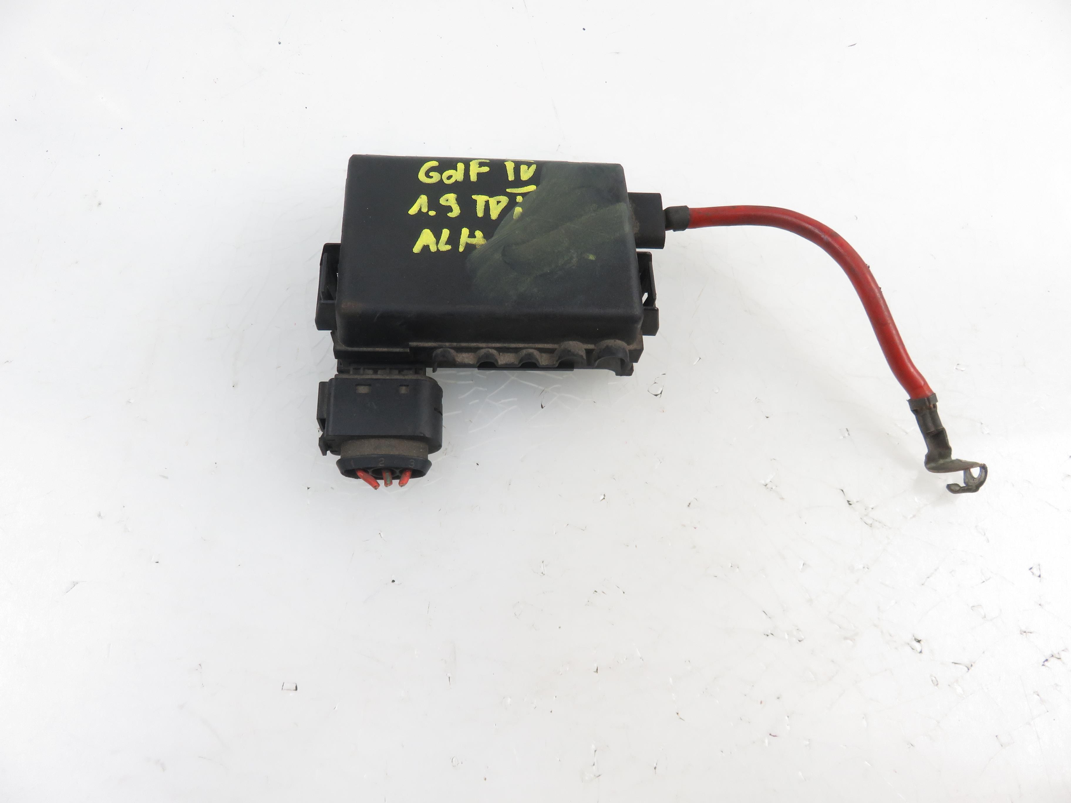 VOLKSWAGEN Golf 4 generation (1997-2006) Safety Battery Terminal (SBK) 1J0937550AG 21930830