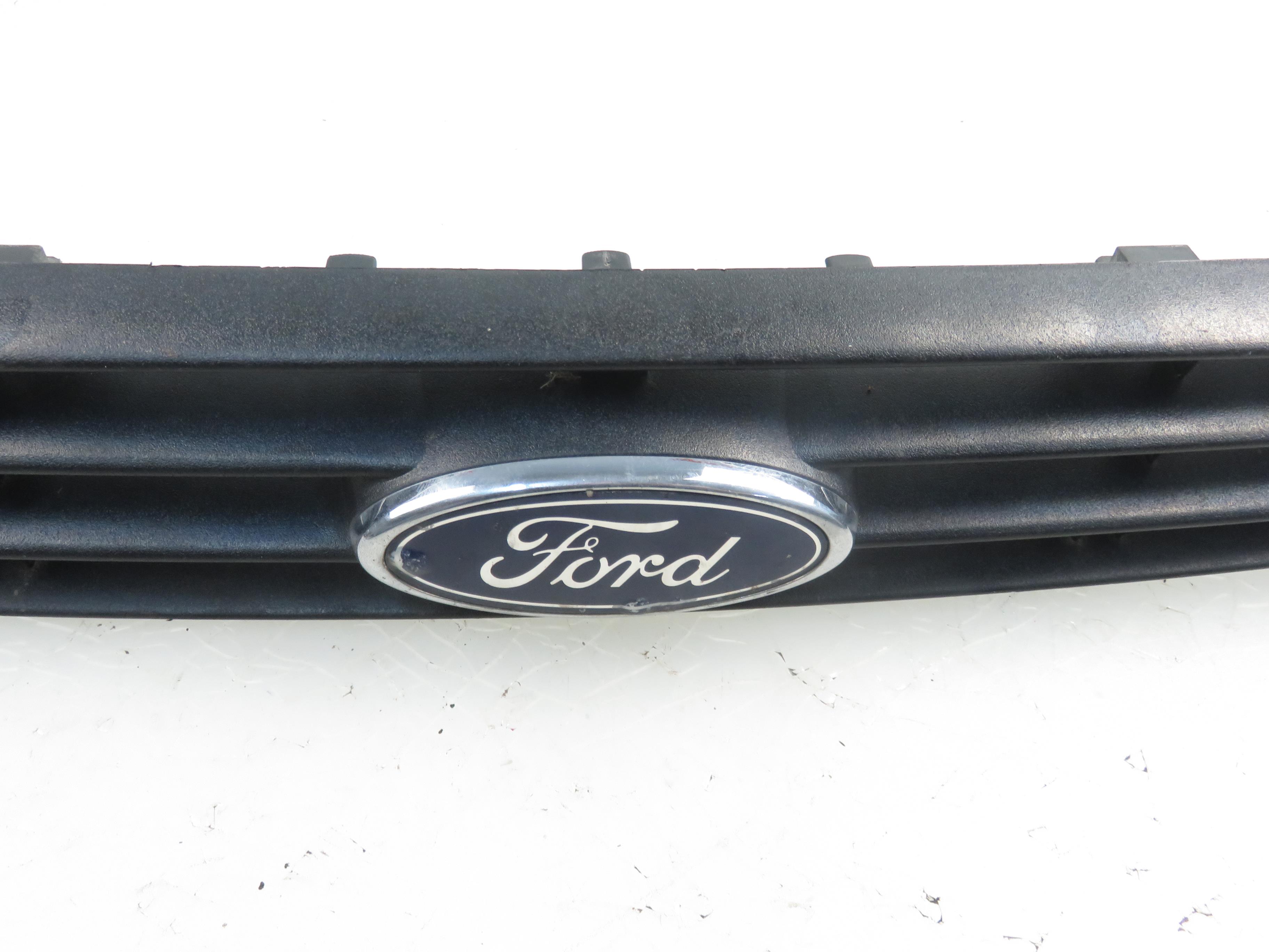 FORD Focus 1 generation (1998-2010)  Решётки 98AB8200ALW 21231237