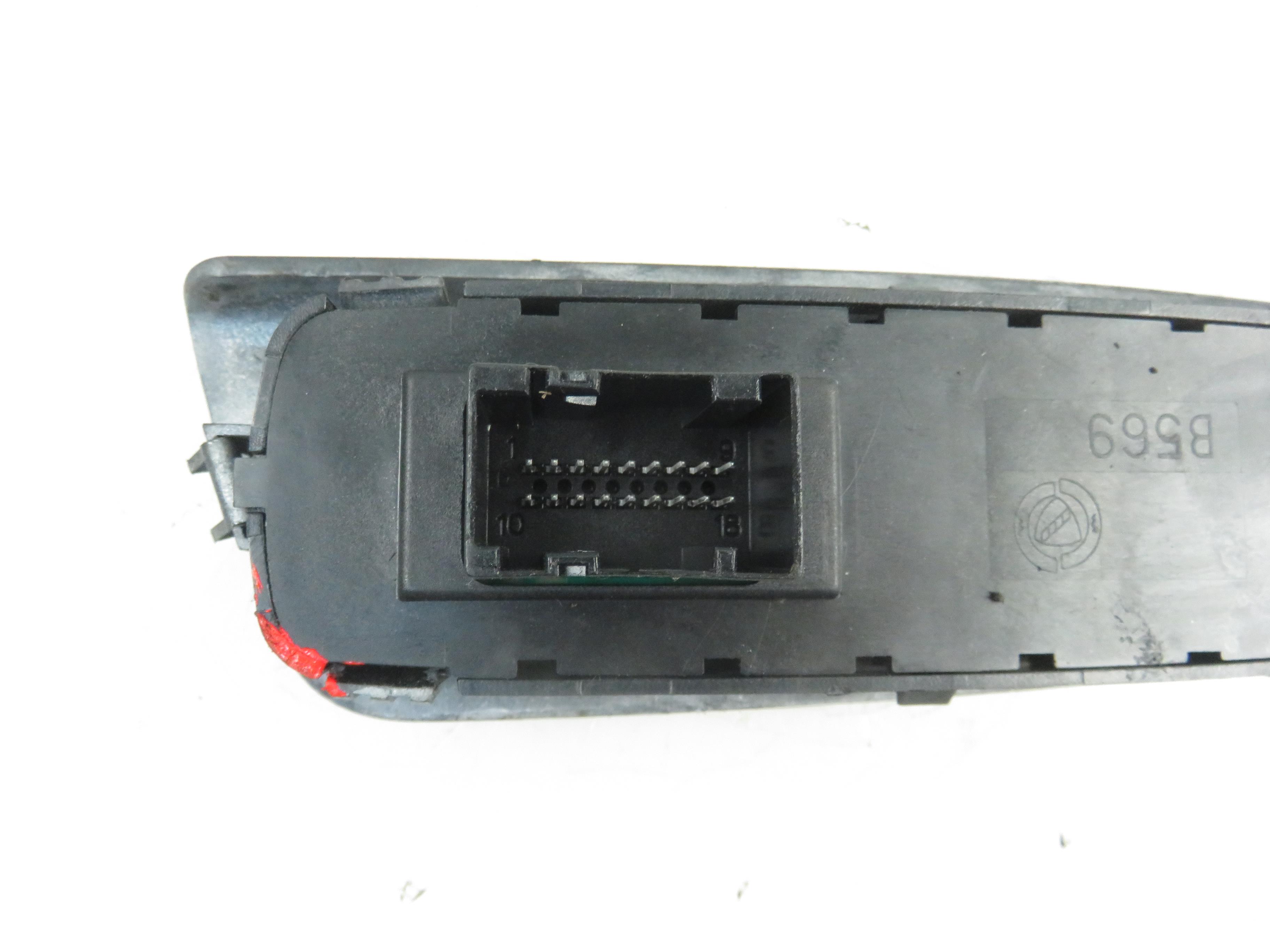 FIAT Stilo 1 generation (2001-2010) Front Left Door Window Switch B569 21230882