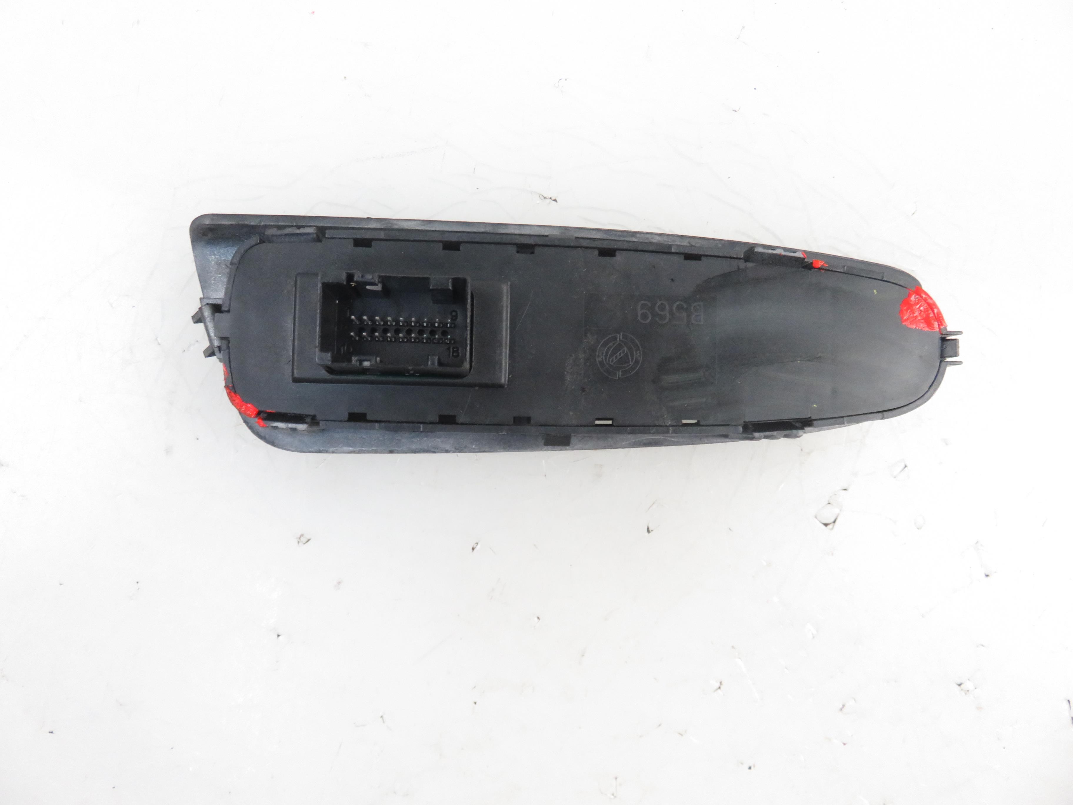 FIAT Stilo 1 generation (2001-2010) Front Left Door Window Switch B569 21230882