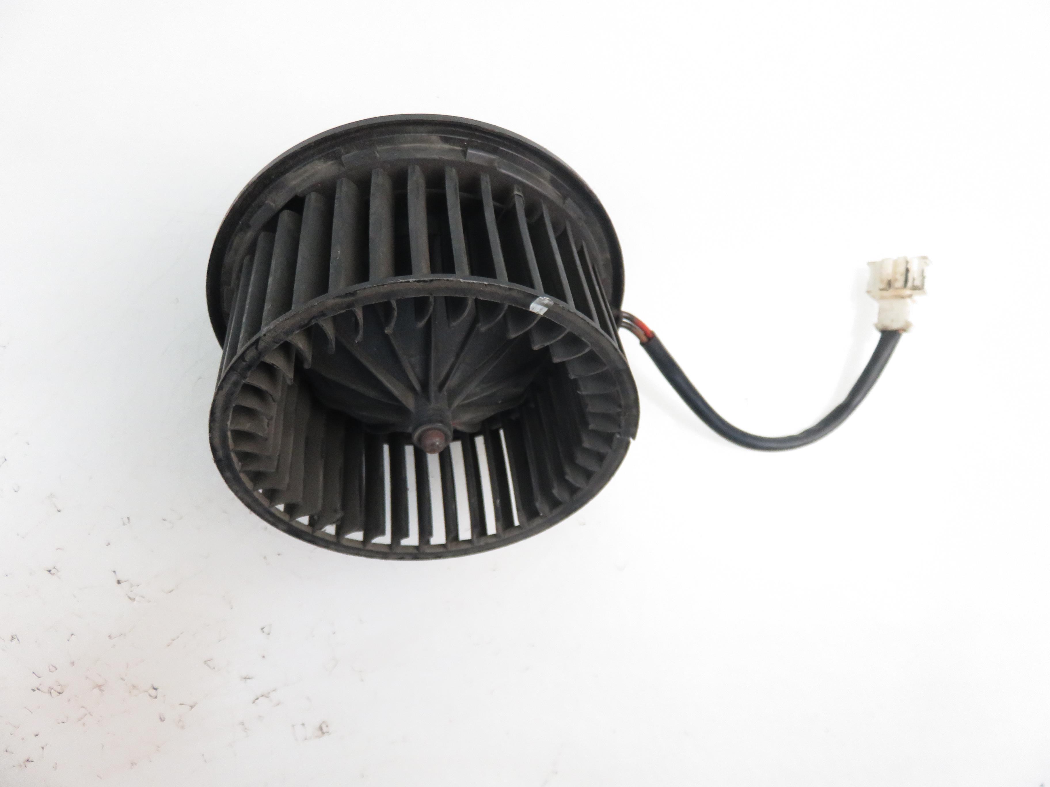 VOLKSWAGEN Transporter T4 (1990-2003) Blower fan relay 701819021B 22044184