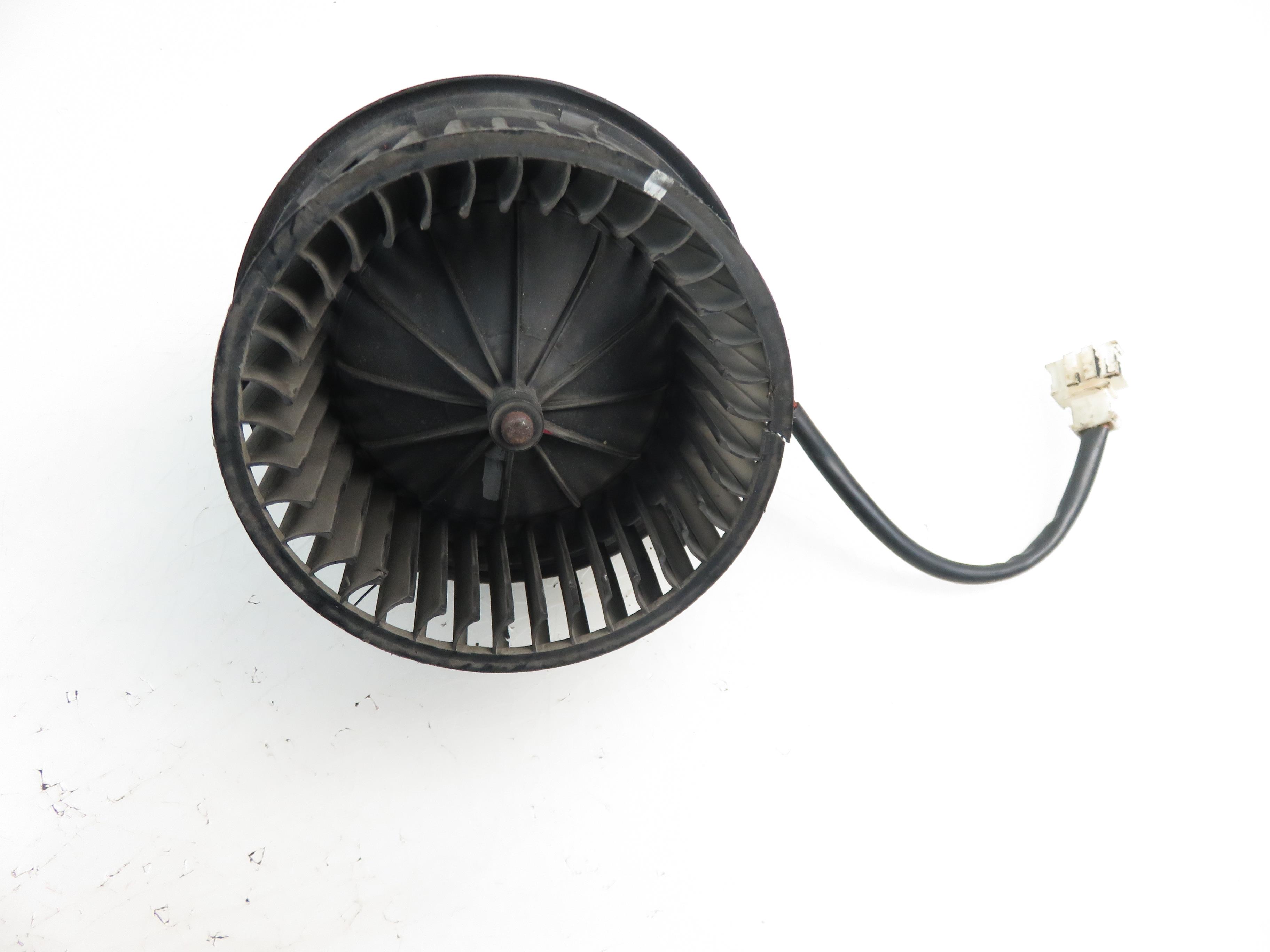 VOLKSWAGEN Transporter T4 (1990-2003) Blower fan relay 701819021B 22044184