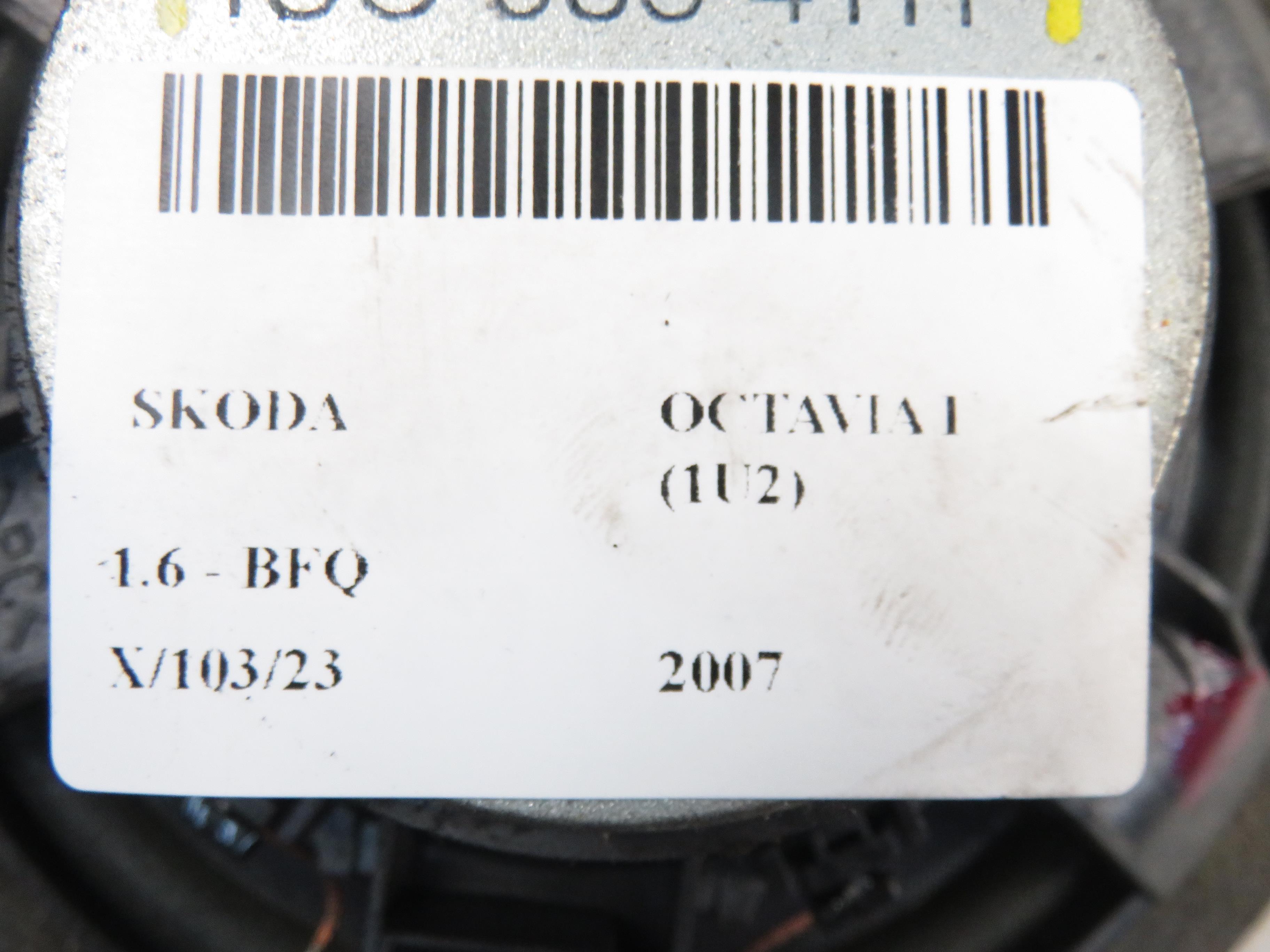 SKODA Octavia 1 generation (1996-2010) Низкочастотный динамик с правой стороны 1U0035411F 20687383