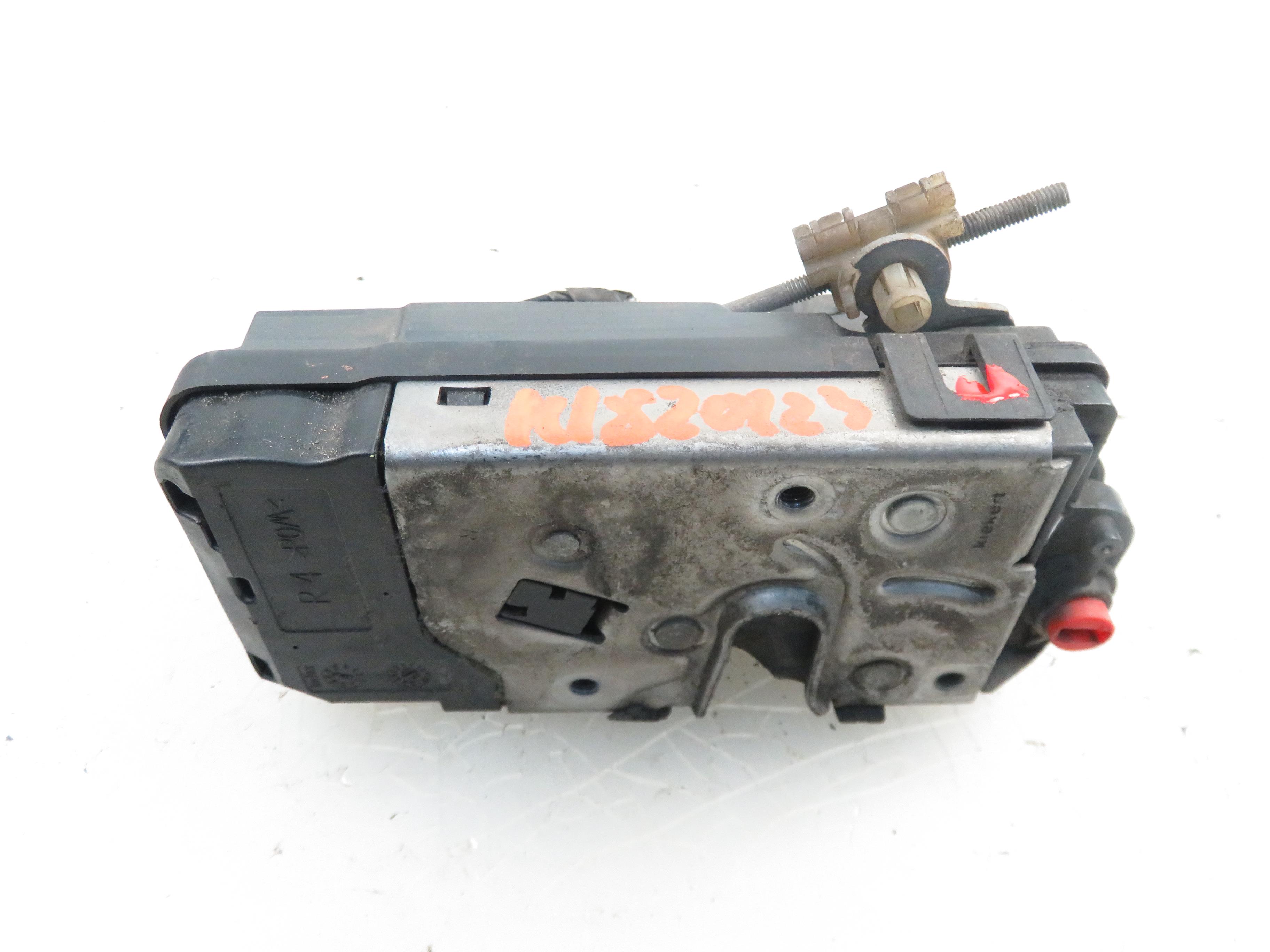 OPEL Astra H (2004-2014) Замок задней правой двери 13210739 20696530