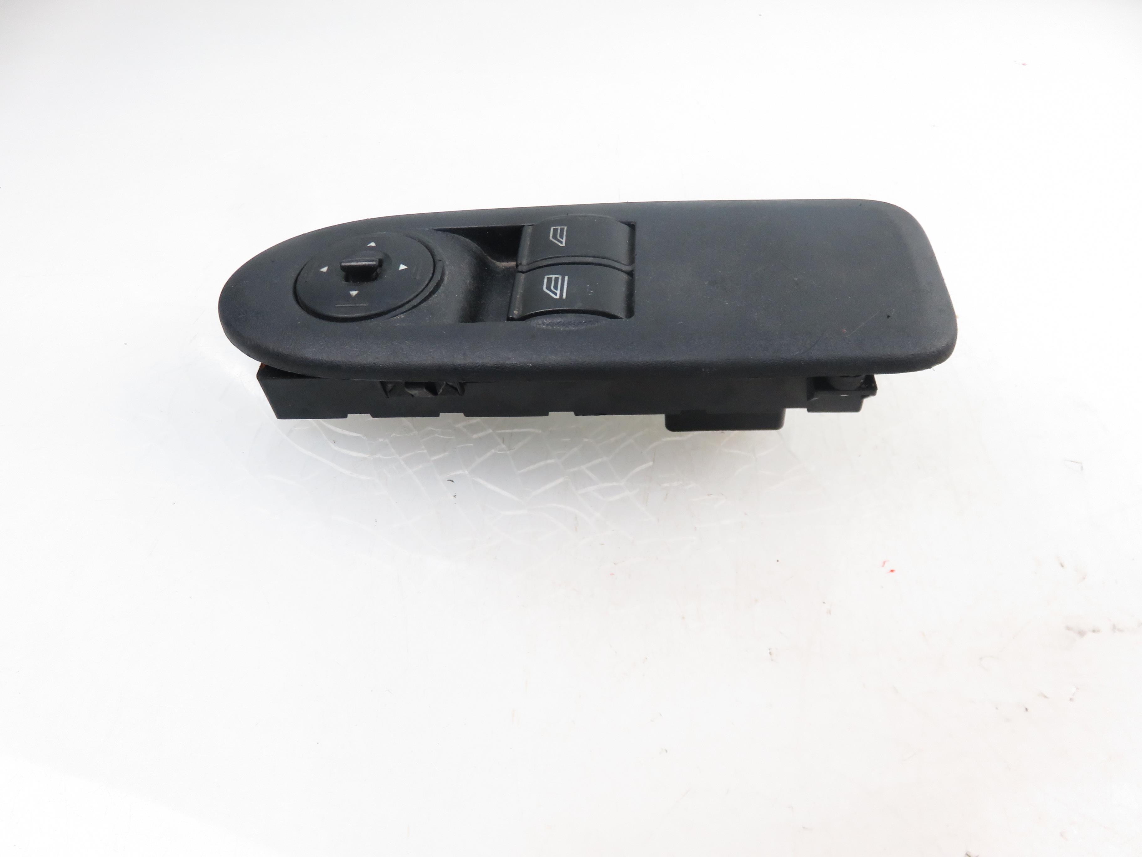 FORD C-Max 1 generation (2003-2010) Front Left Door Window Switch 7M5T14529BA 21228523