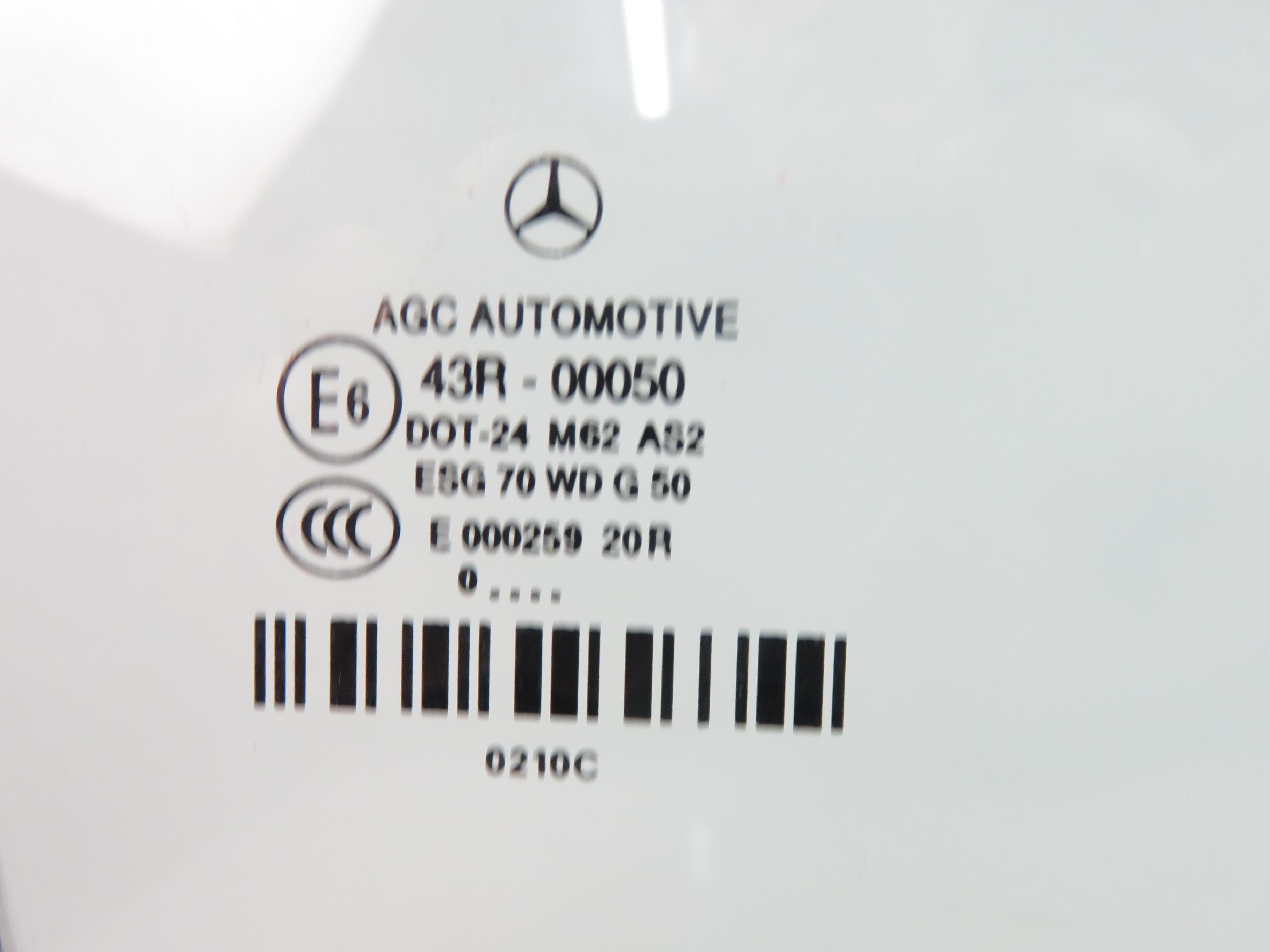 MERCEDES-BENZ E-Class W212/S212/C207/A207 (2009-2016) Стекло передней правой двери 22024608