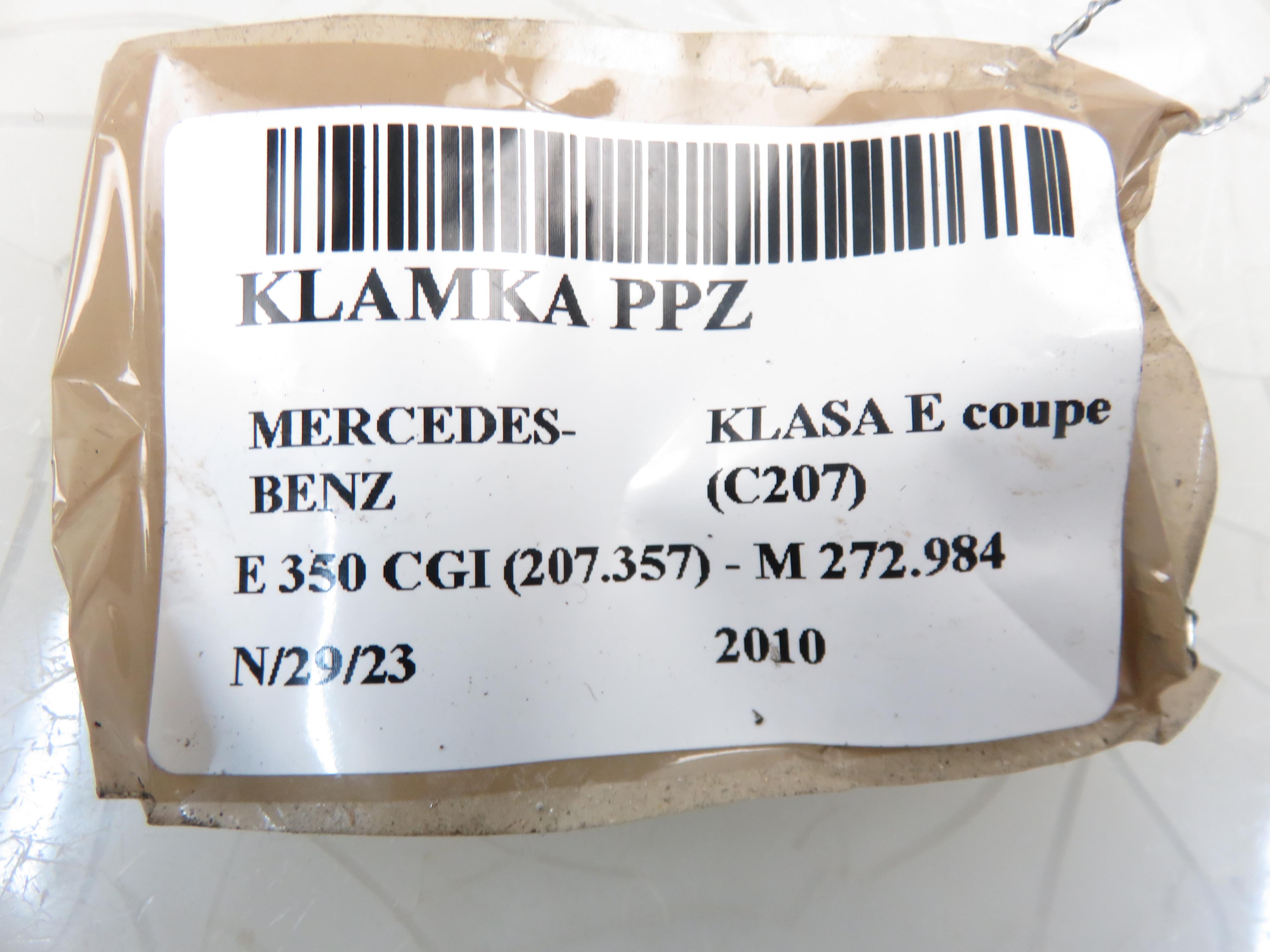 MERCEDES-BENZ E-Class W212/S212/C207/A207 (2009-2016) Priekšējo labo durvju ārējais rokturis 2047601234, 2077602140 20839626