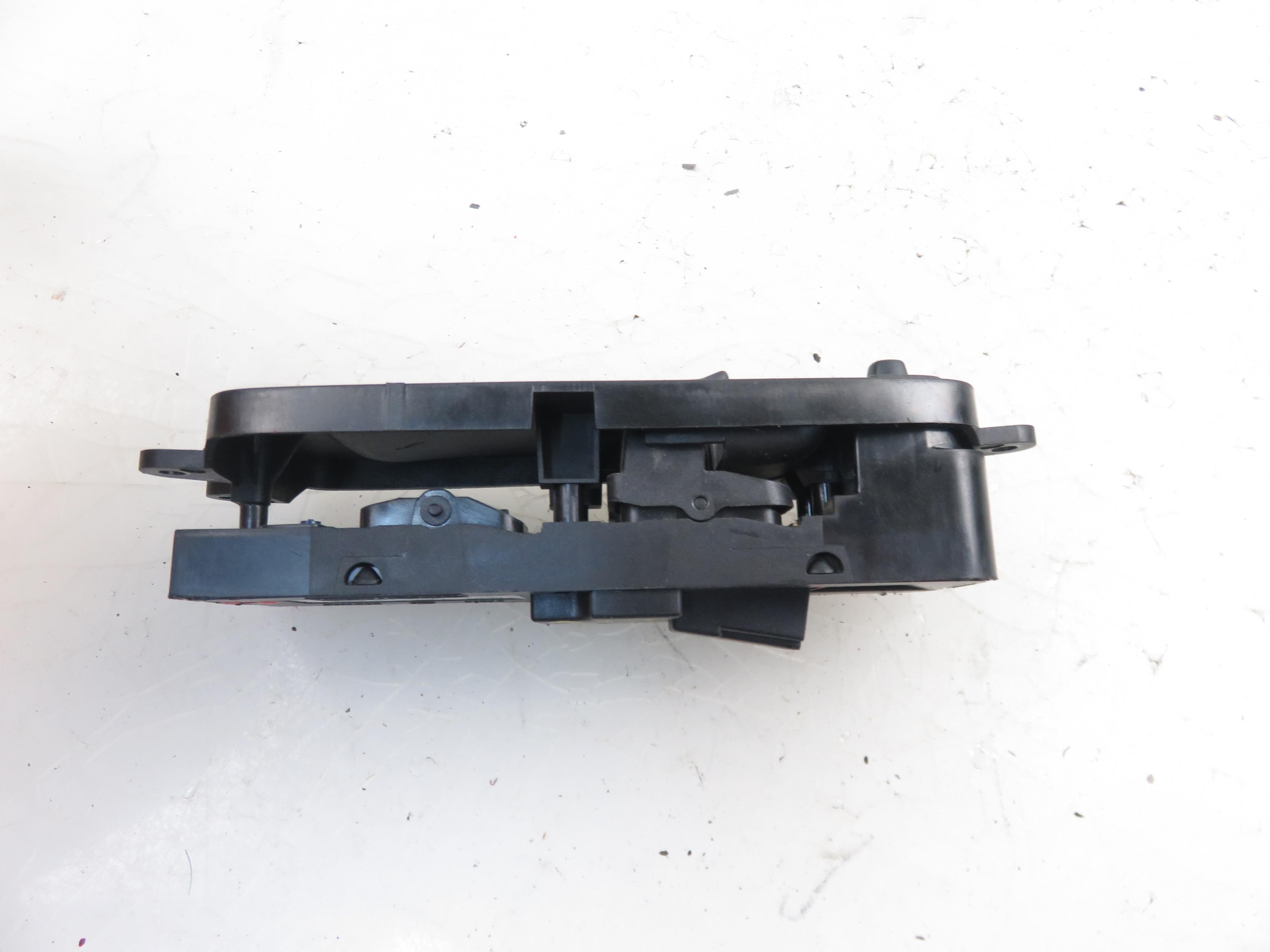 VOLVO C30 1 generation (2006-2013) Commutateur de fenêtre de porte avant gauche 30710783 21228469