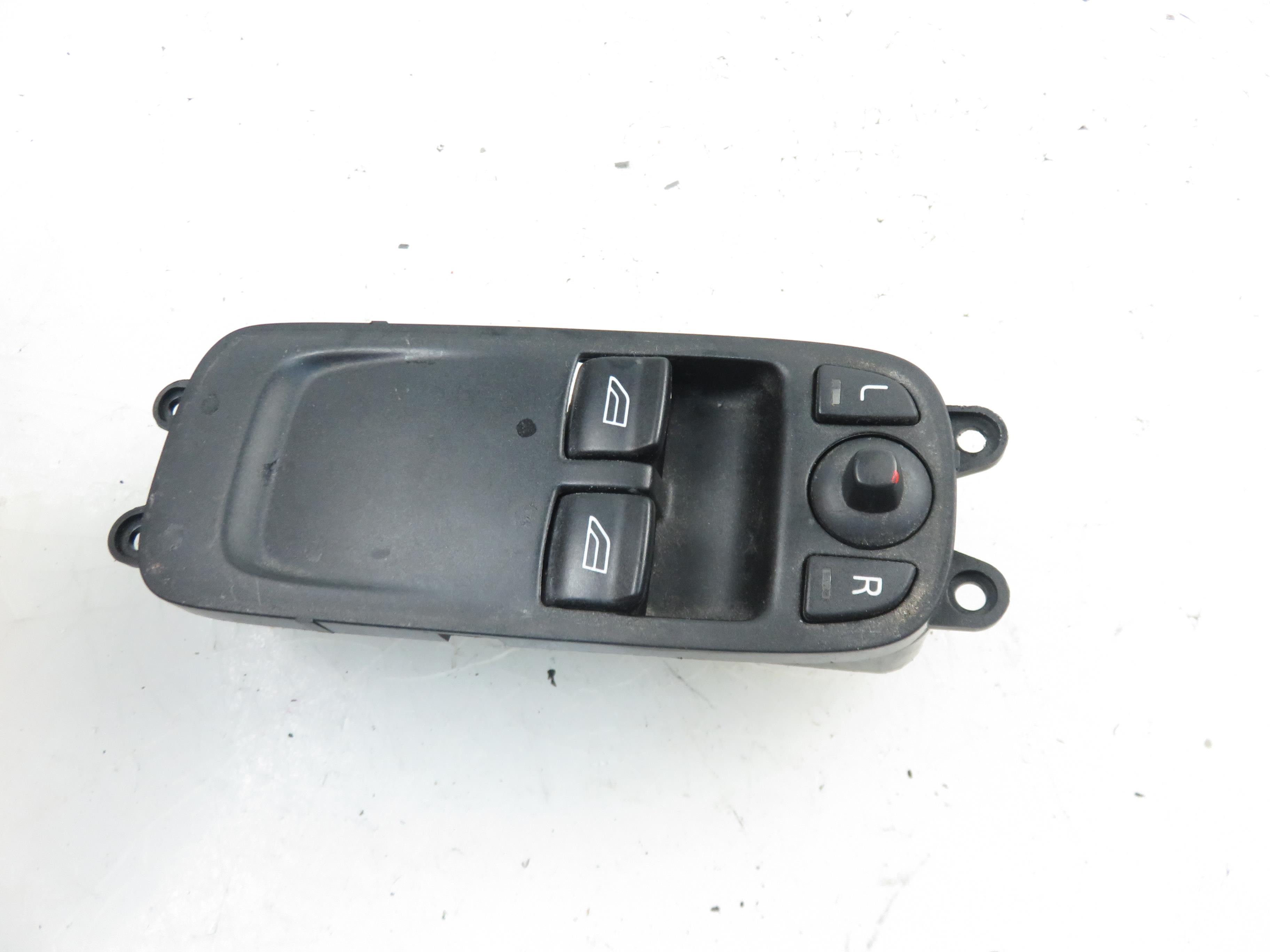 VOLVO C30 1 generation (2006-2013) Commutateur de fenêtre de porte avant gauche 30710783 21228469