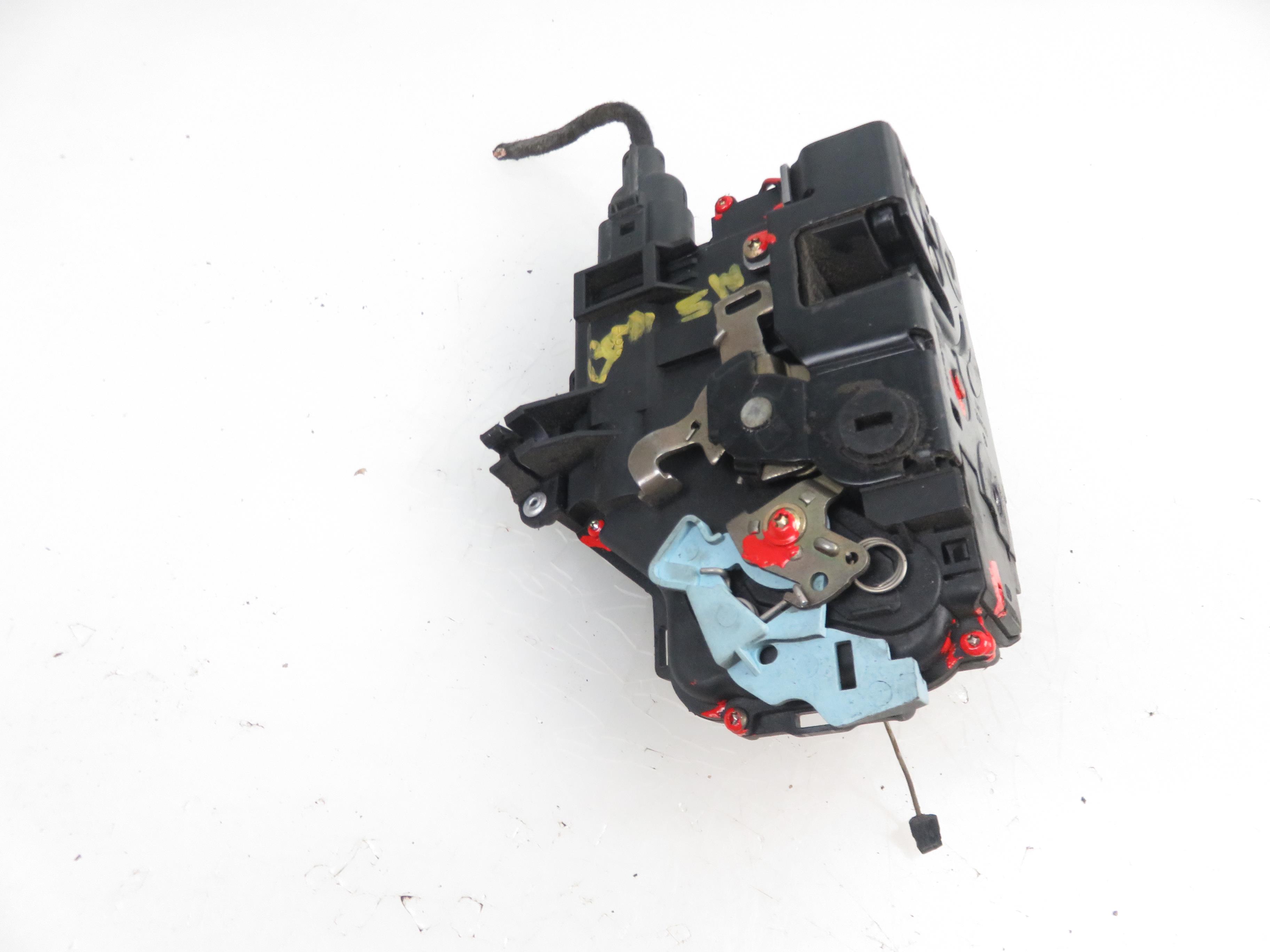 VOLKSWAGEN Touran 1 generation (2003-2015) Rear Left Door Lock 7L0839015 21931409