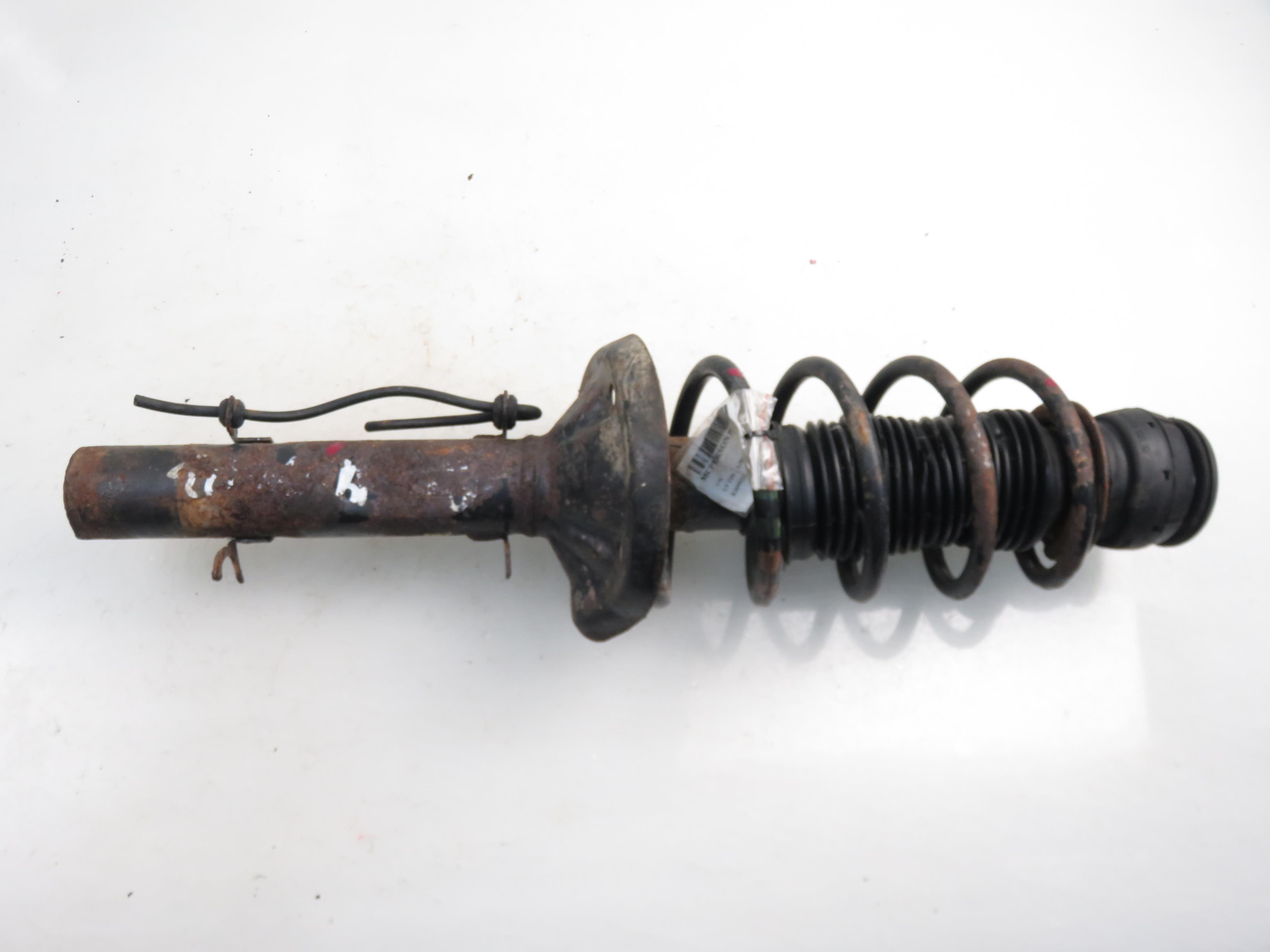 VOLKSWAGEN Golf 4 generation (1997-2006) Front Right Shock Absorber 25748558