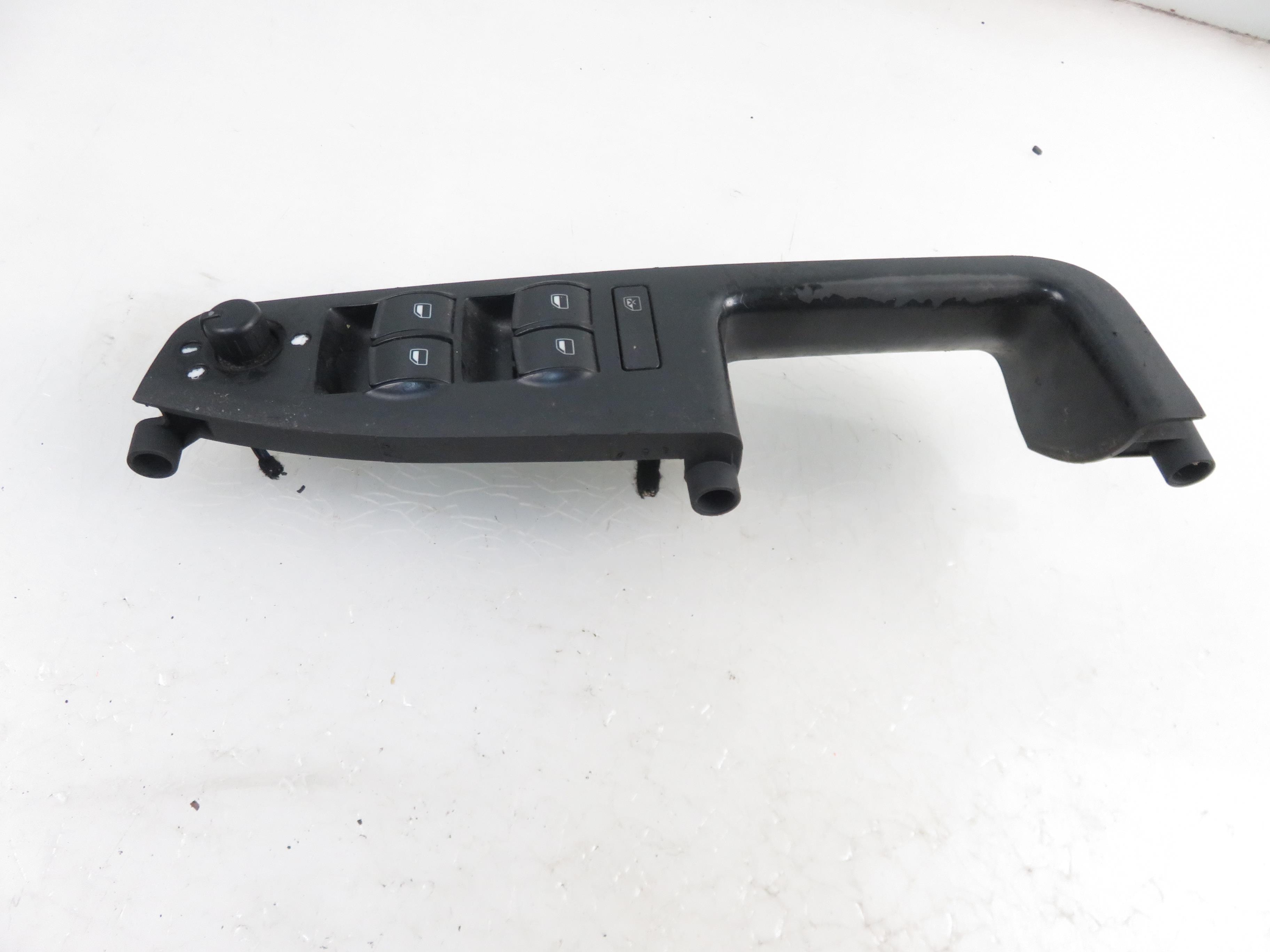 AUDI A4 B6/8E (2000-2005) Commutateur de fenêtre de porte avant gauche 8Z0959851D, 8E0959565A, 8E1867171C 21837454