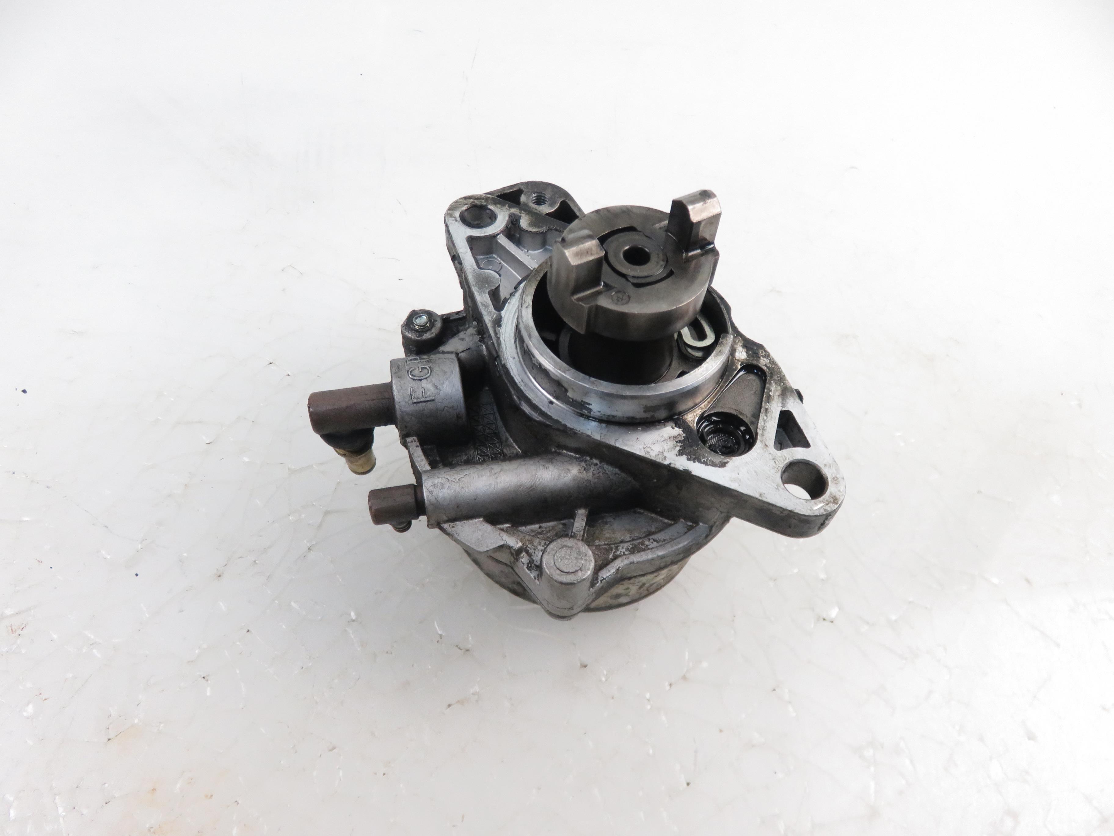 OPEL Combo C (2001-2011) Vacuum Pump 21741663