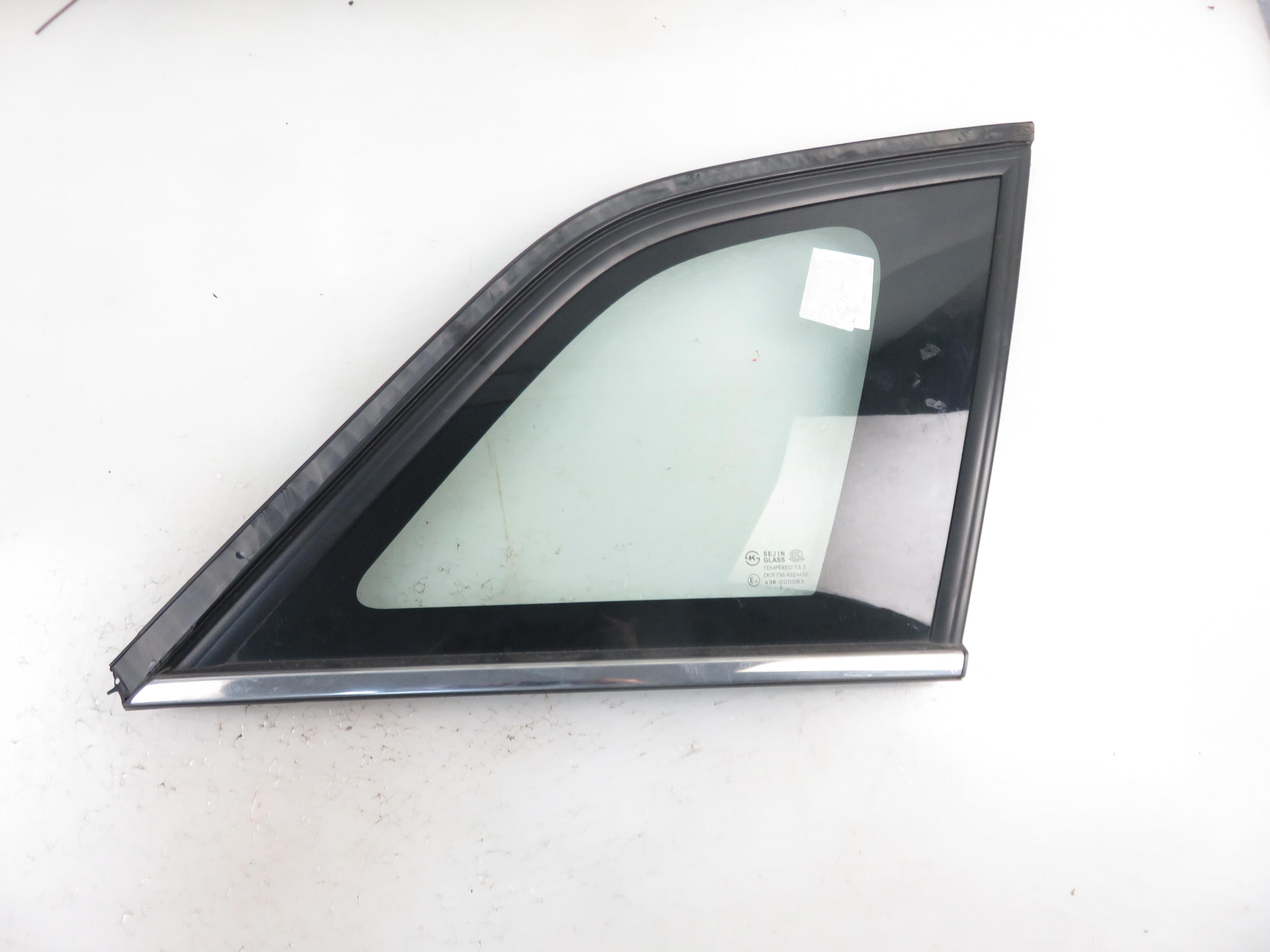 OPEL Antara 1 generation (2006-2015) Right side rear body window 96660069 21929684
