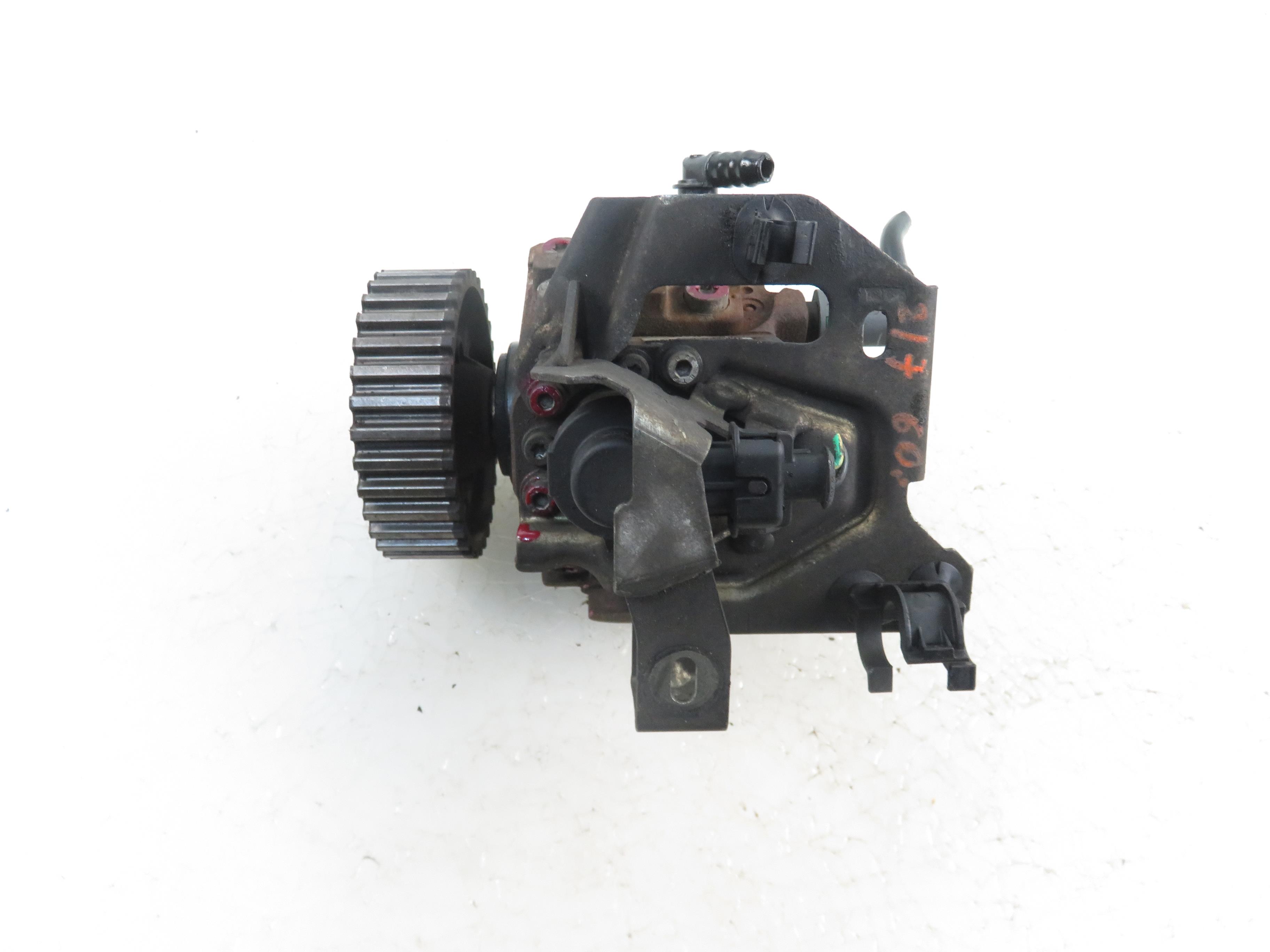 FORD Focus 2 generation (2004-2011) Høytrykks drivstoffpumpe 0445010102, 9656300380 21891329