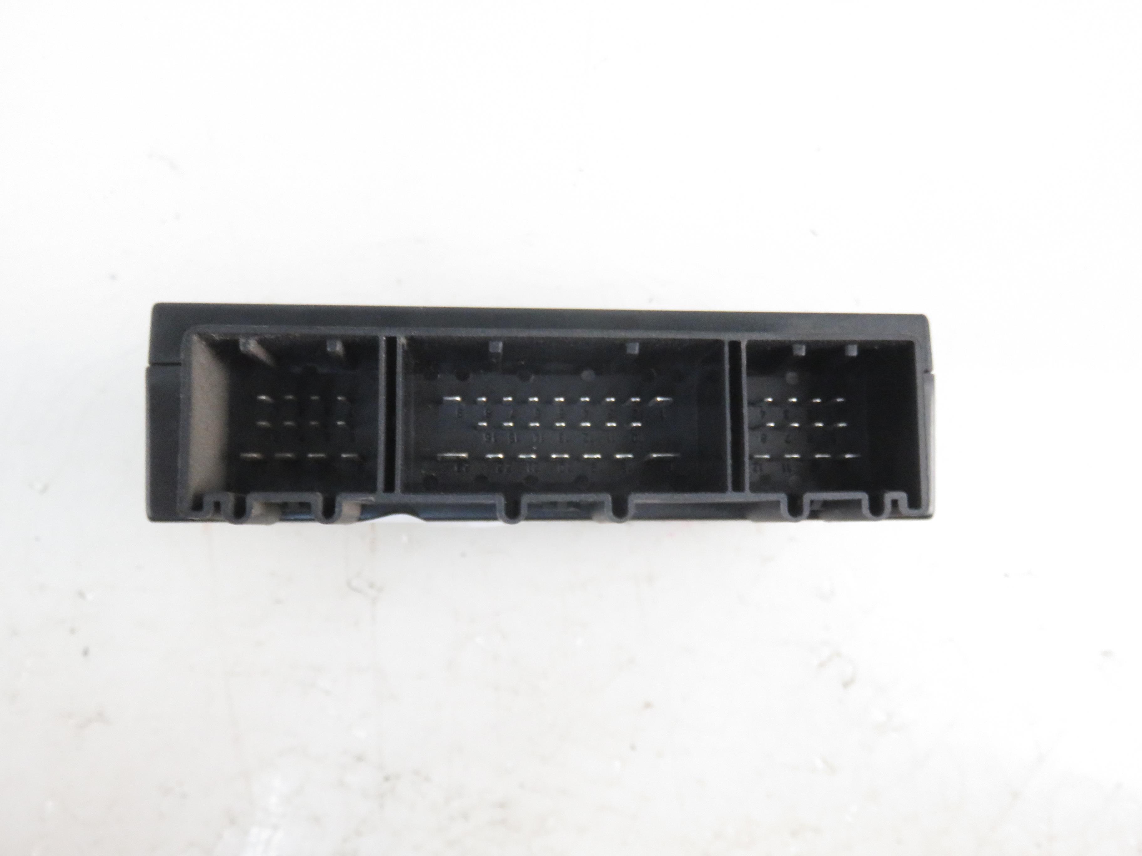 SEAT Ibiza 3 generation (2002-2008) Komforta vadības bloks 6Q0959433E 22020923