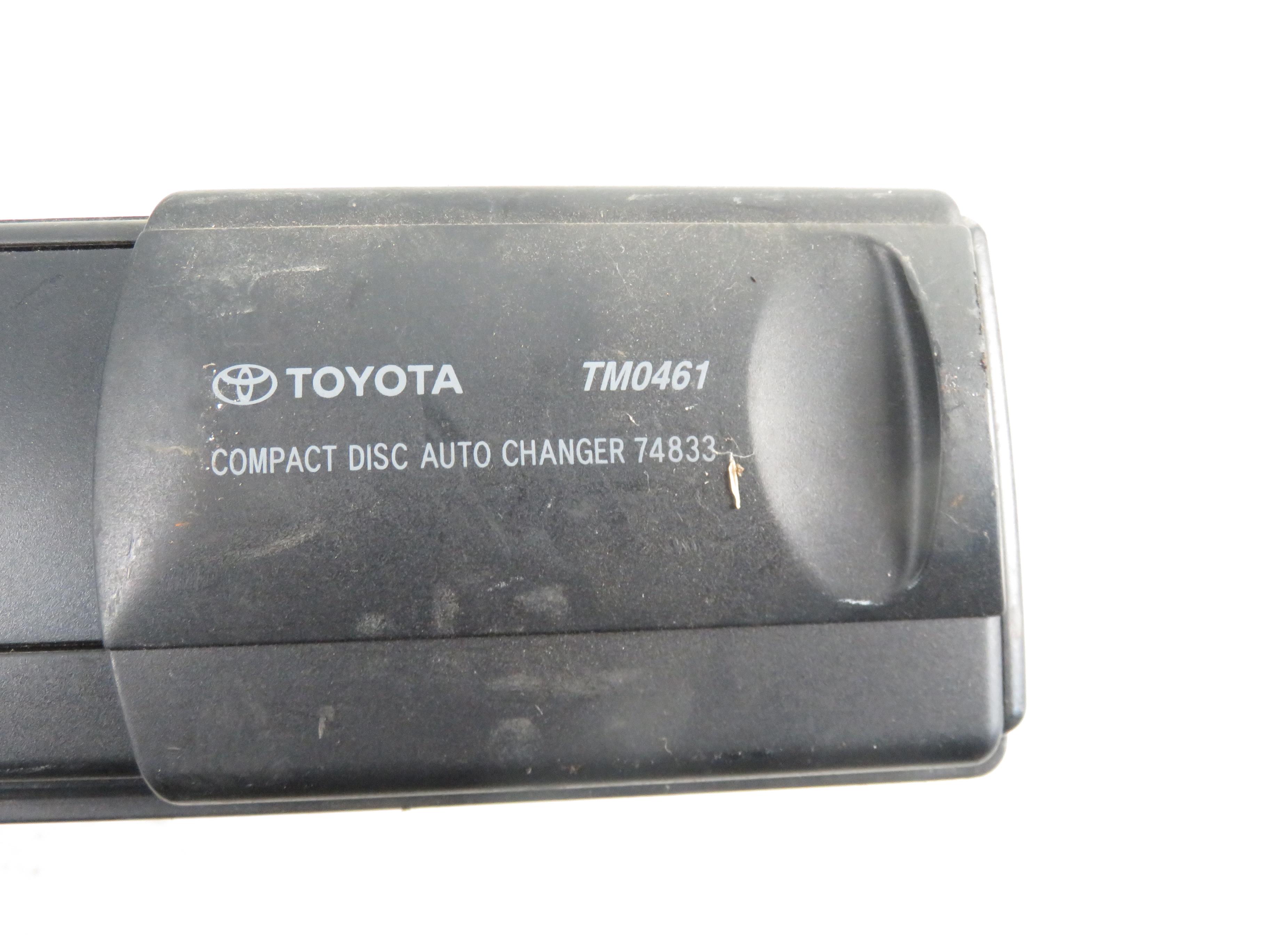 TOYOTA Corolla 9 generation E120/E130 (2000-2007) CD чейнджър 0860100911 22151719