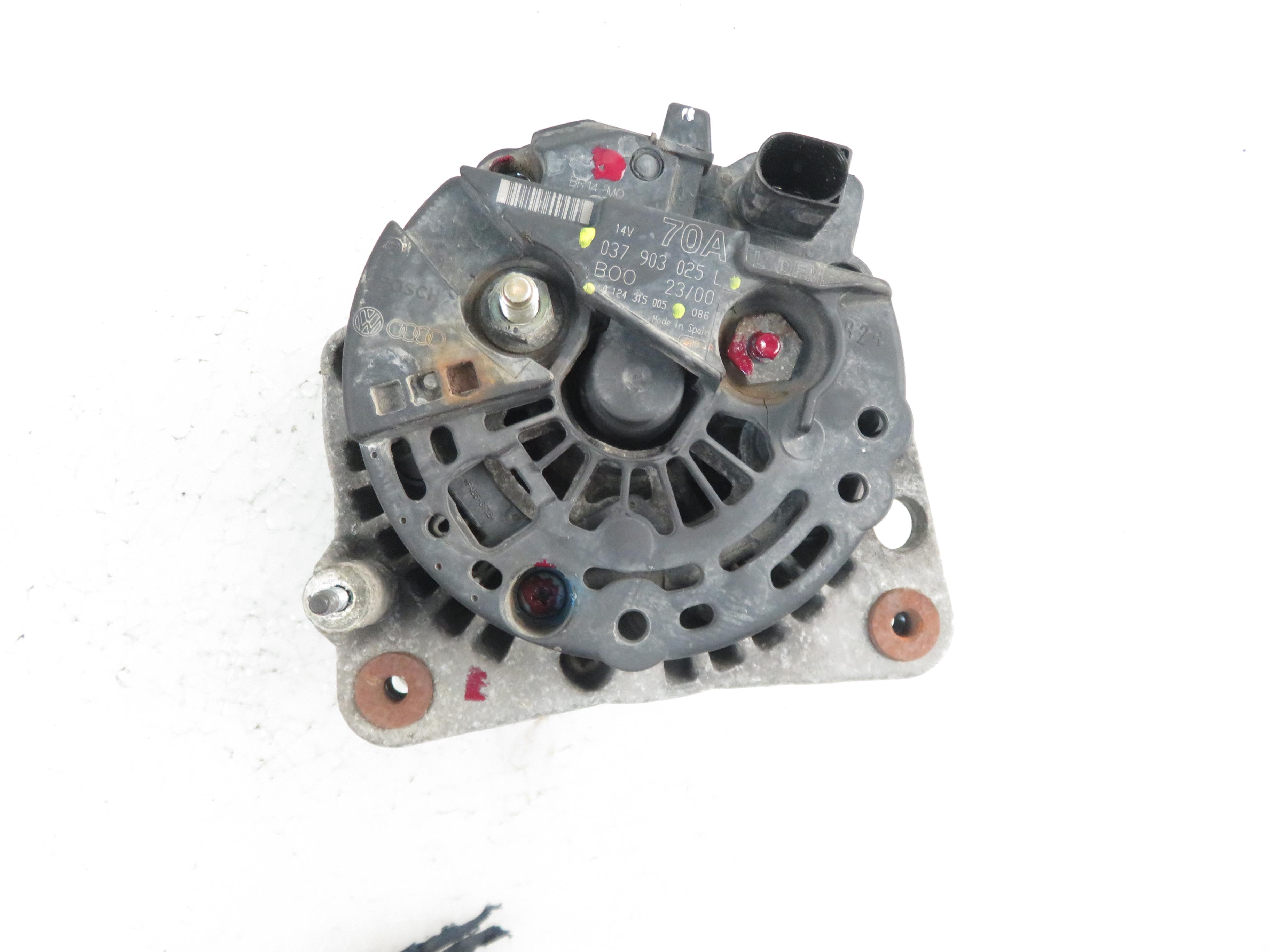 VOLKSWAGEN Polo 3 generation (1994-2002) Generatorius 037903025L, 0124315005 22059746