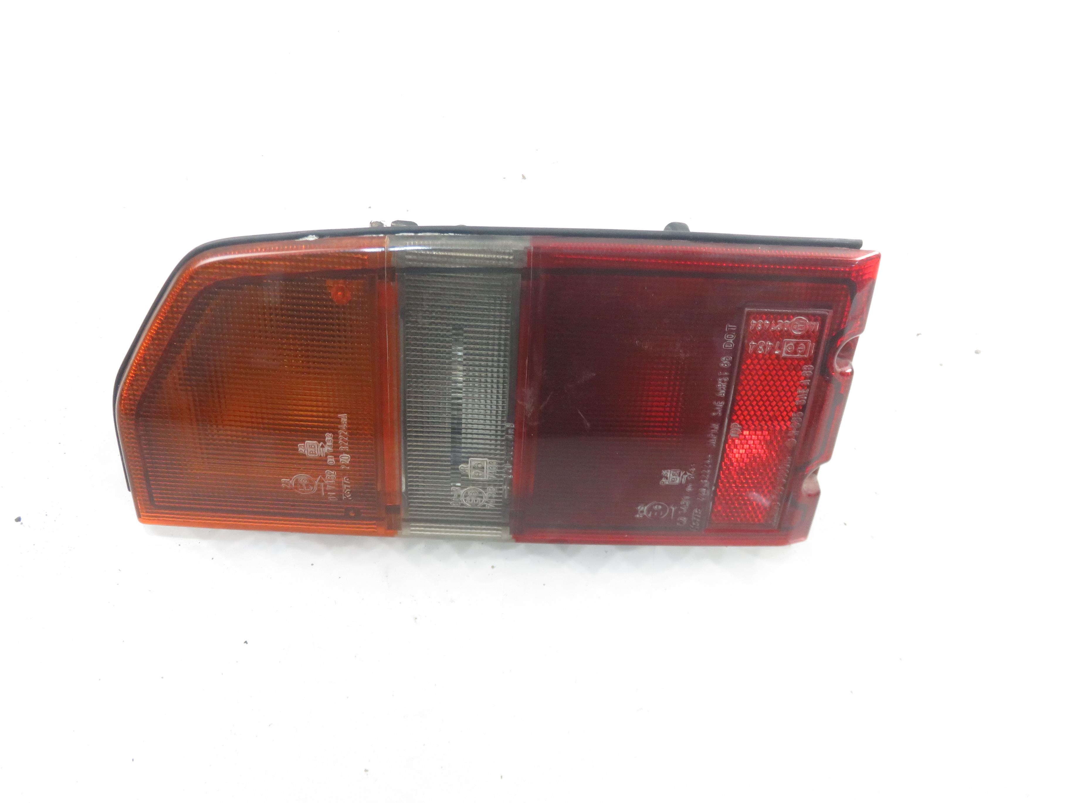 SUZUKI Vitara 1 generation (1988-2006) Фонарь задний правый 22032224 22276208