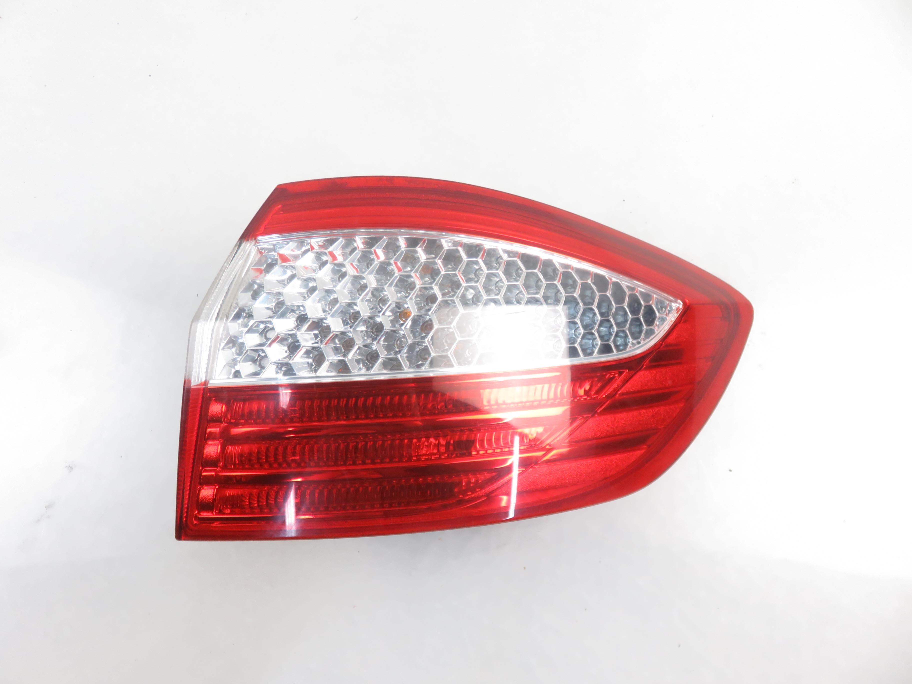 FORD Mondeo 4 generation (2007-2015) Rear Right Taillight Lamp 7S7113404B 22793792