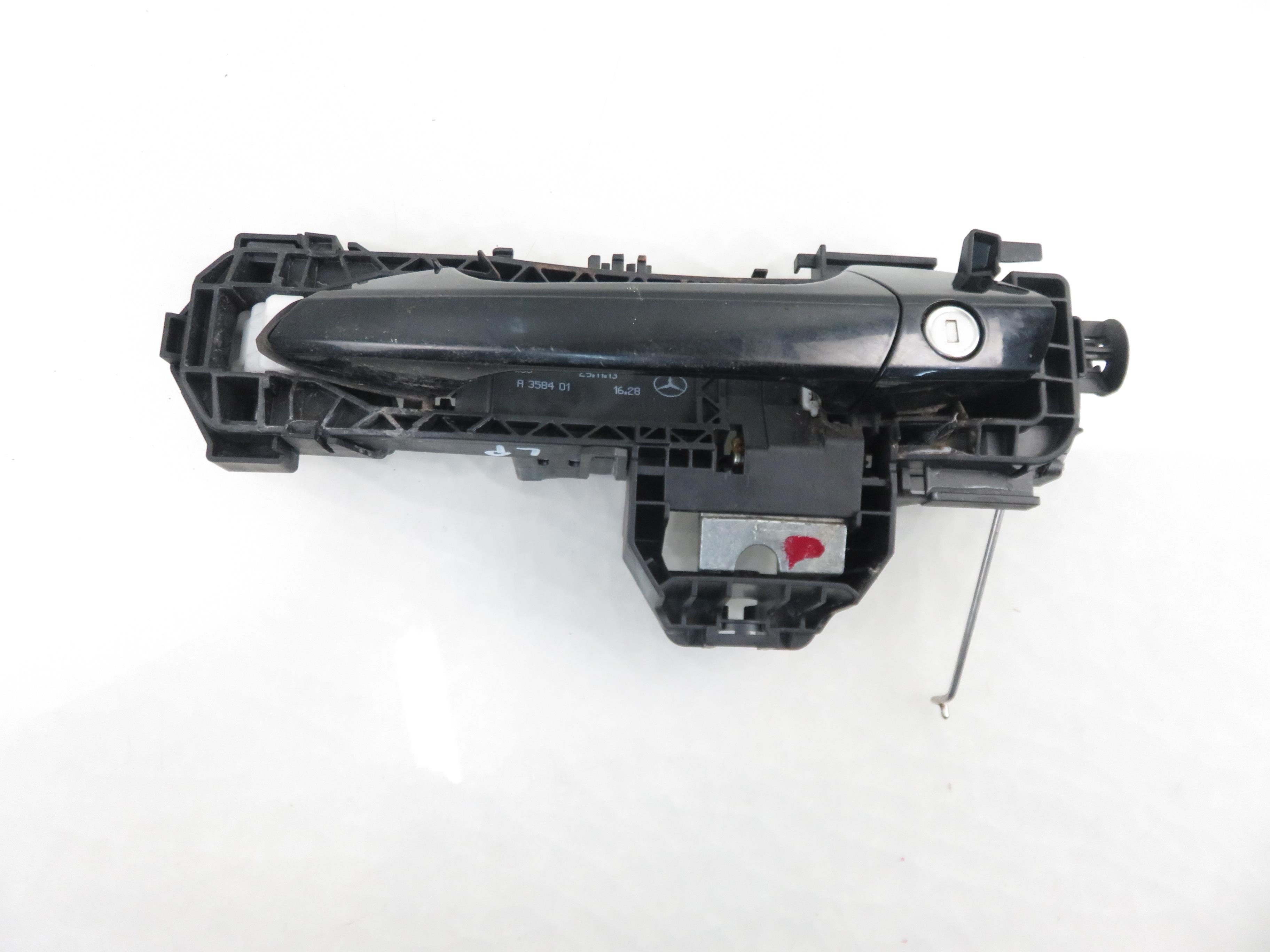 MERCEDES-BENZ CLA-Class C117 (2013-2016) Front Left Door Exterior Handle 22398736